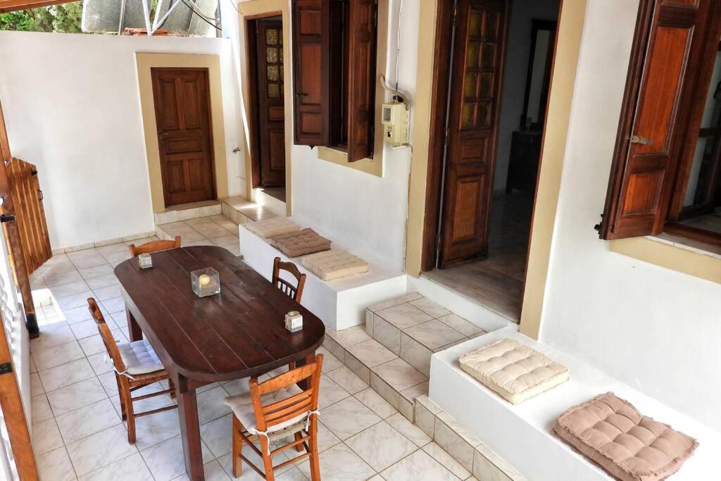 Traditional Villa Efterpi