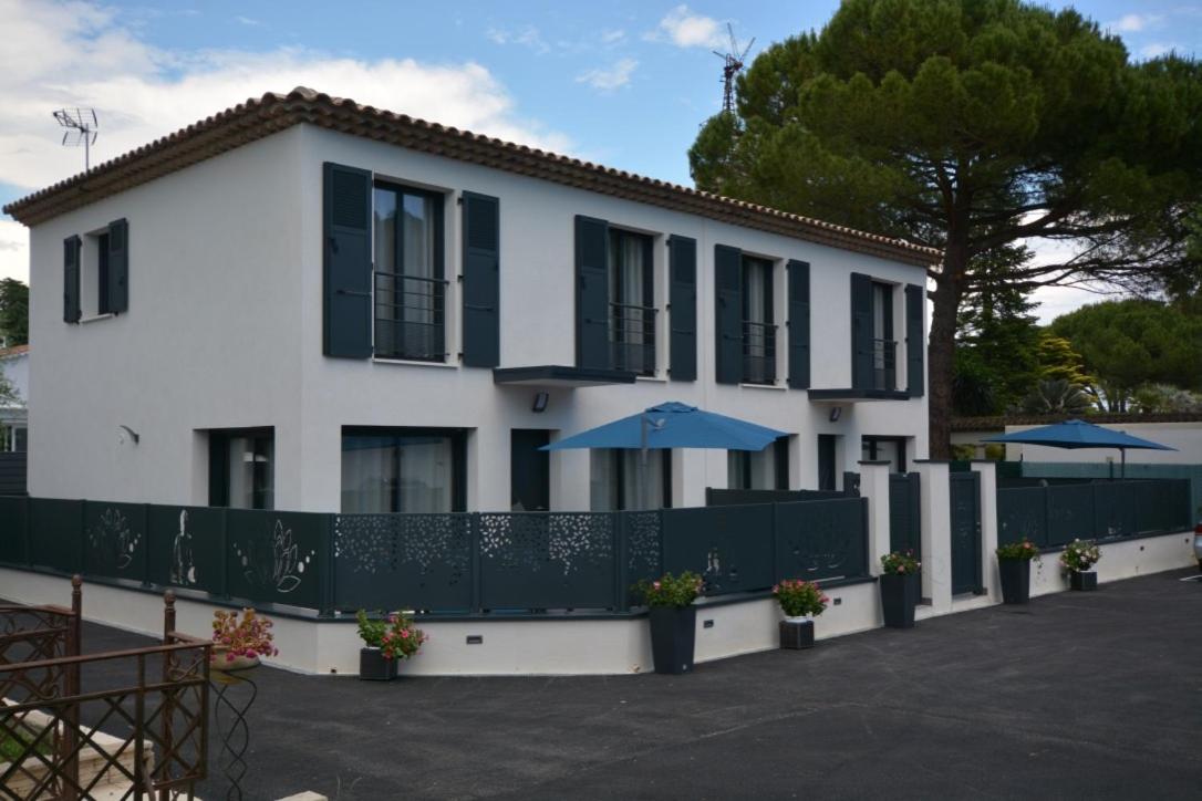 Les villas du Golf Mougins view 3