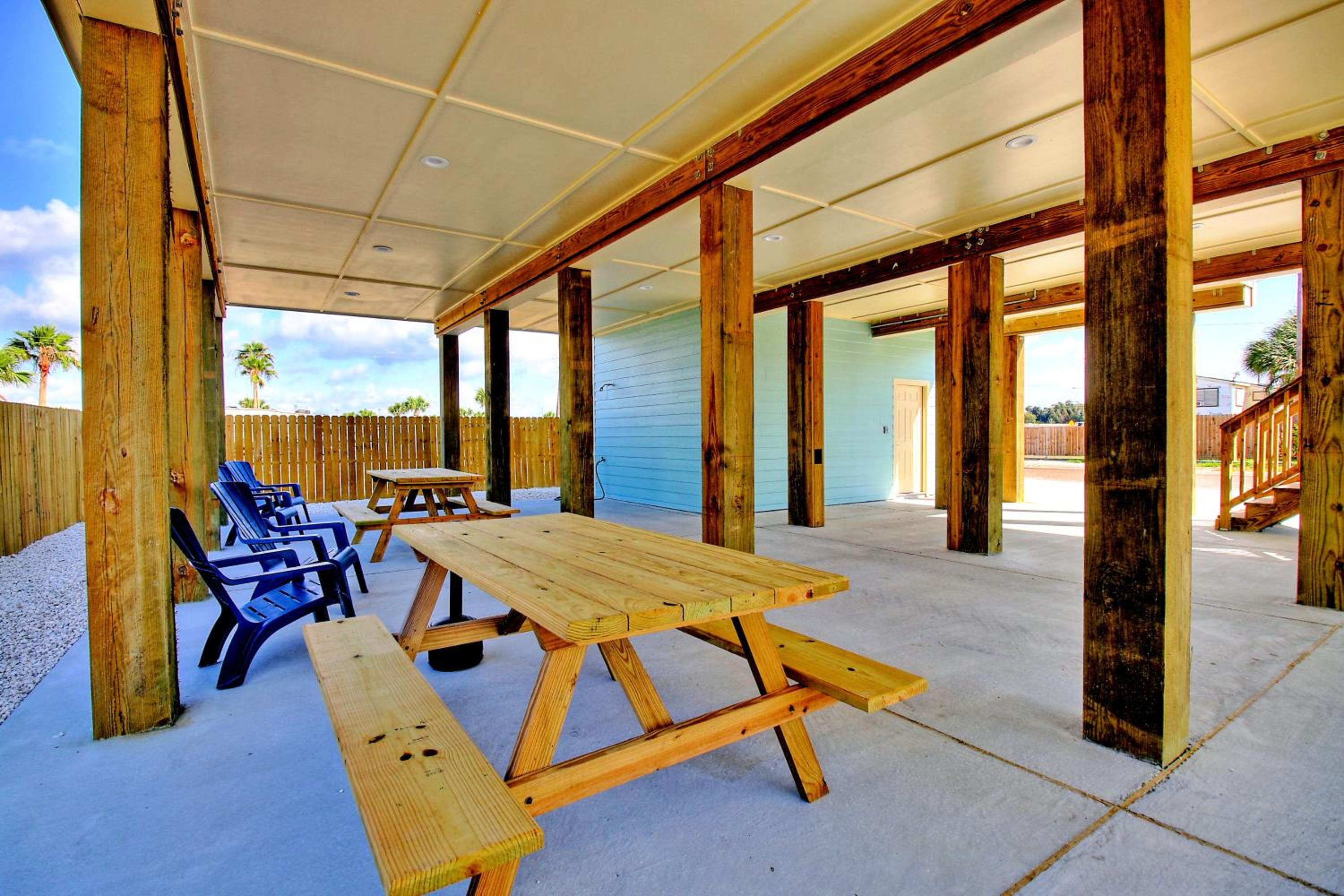 The Beach House AVEH519 view 4
