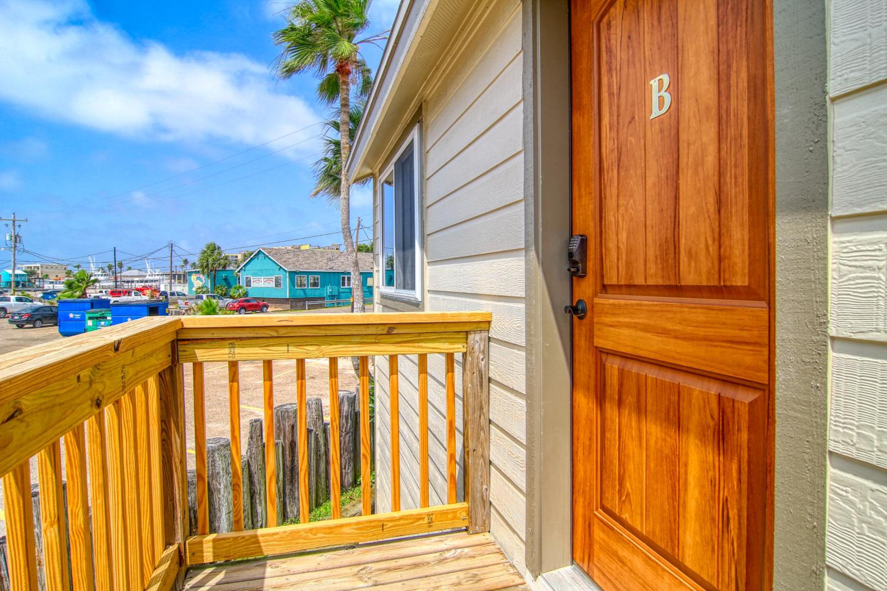 Flats Cottages AB view 4