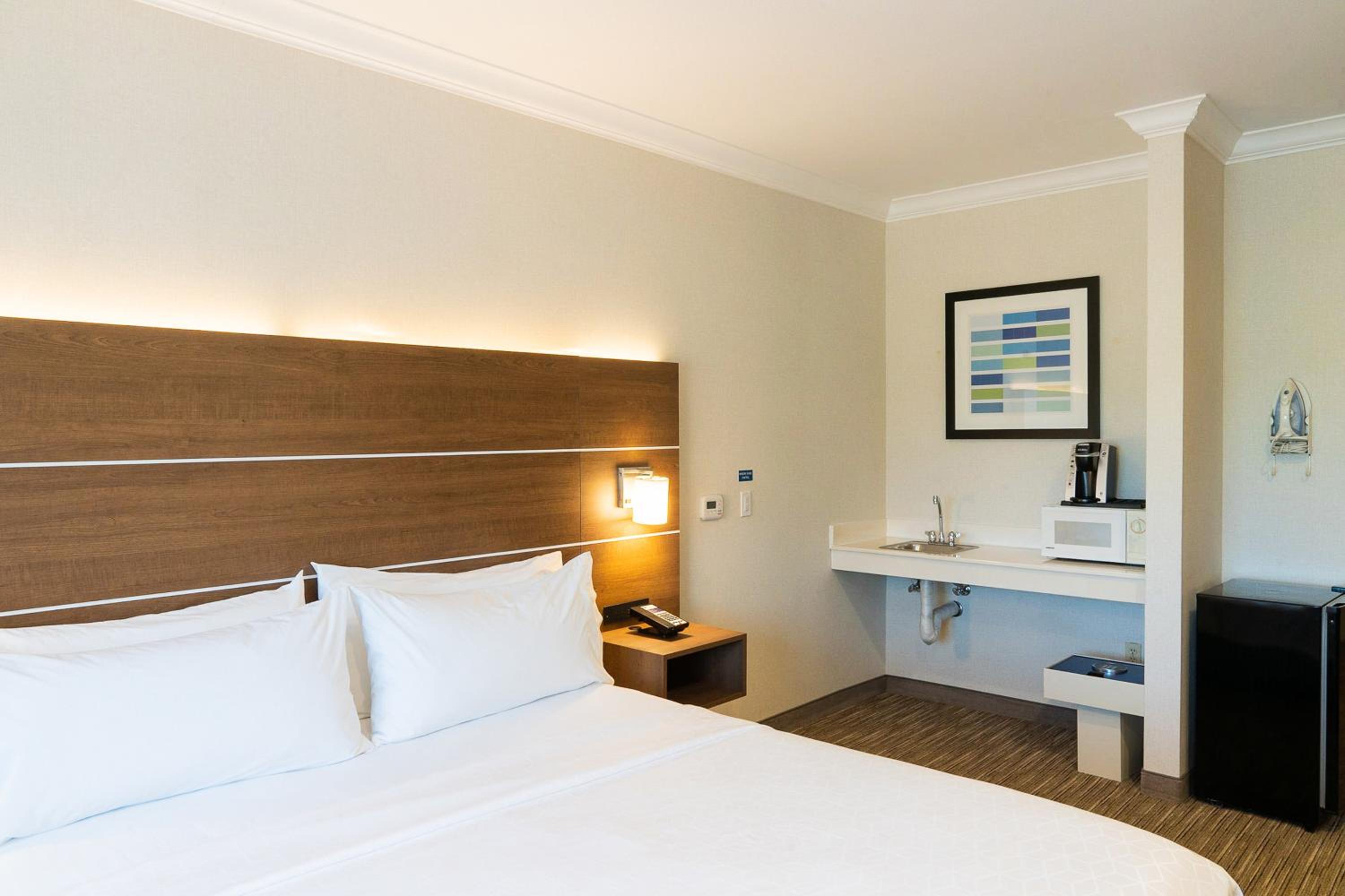 Holiday Inn Express Davis-University Area, an IHG Hotel - Property Image 68