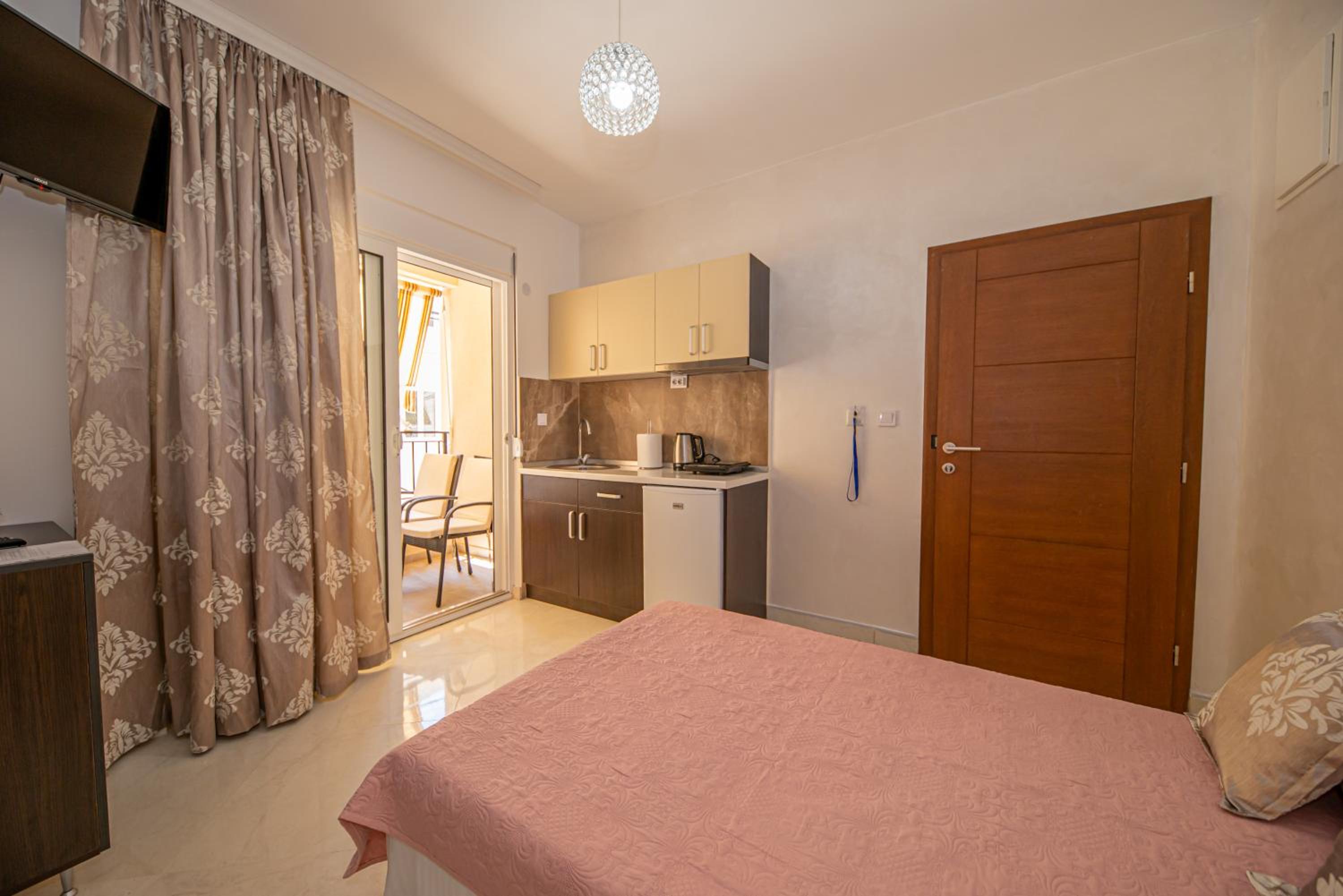 Kristal Apartmani view 5