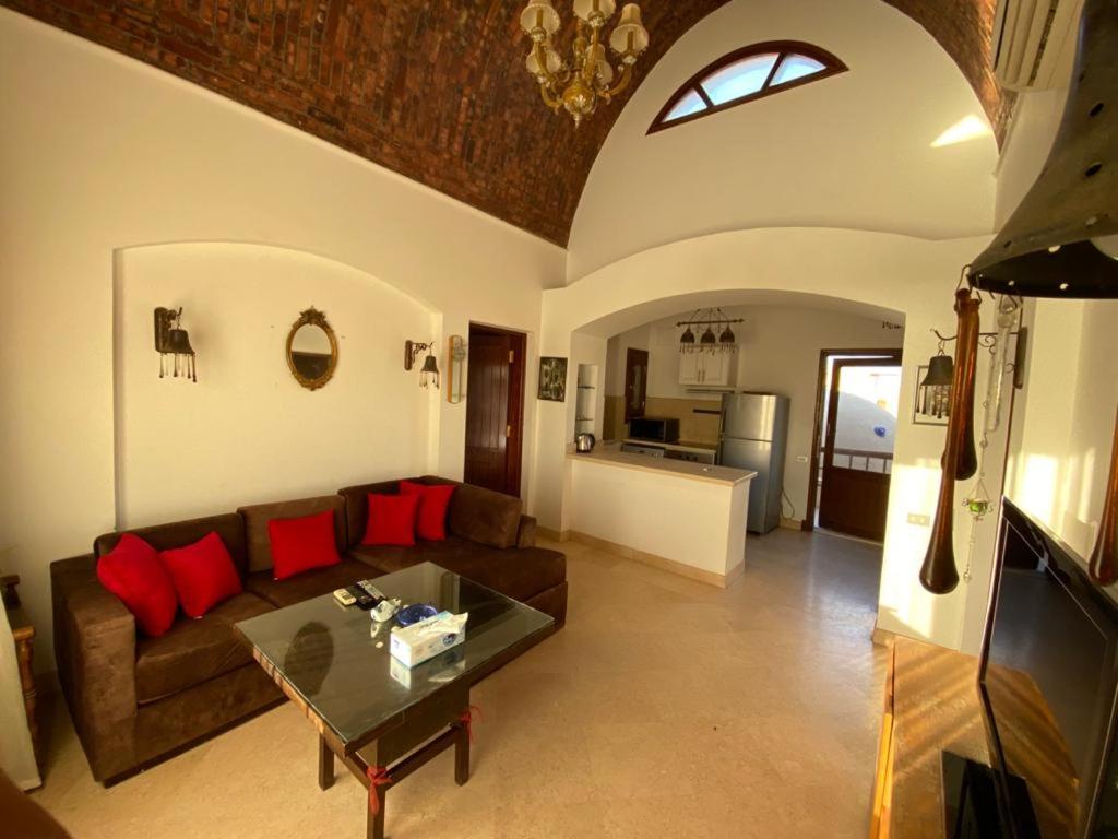 Sabina El Gouna - Pool and Lagoon Ap-2 view 4