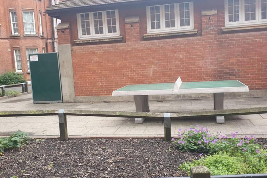 Central 1 BR Apartment *Zone 1* Elephant and Castle