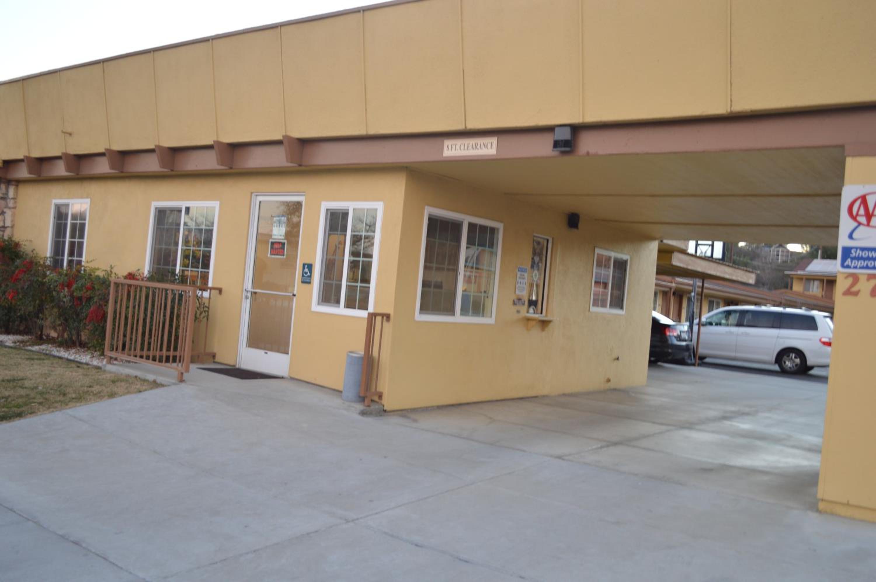 Budget Inn, photo 6