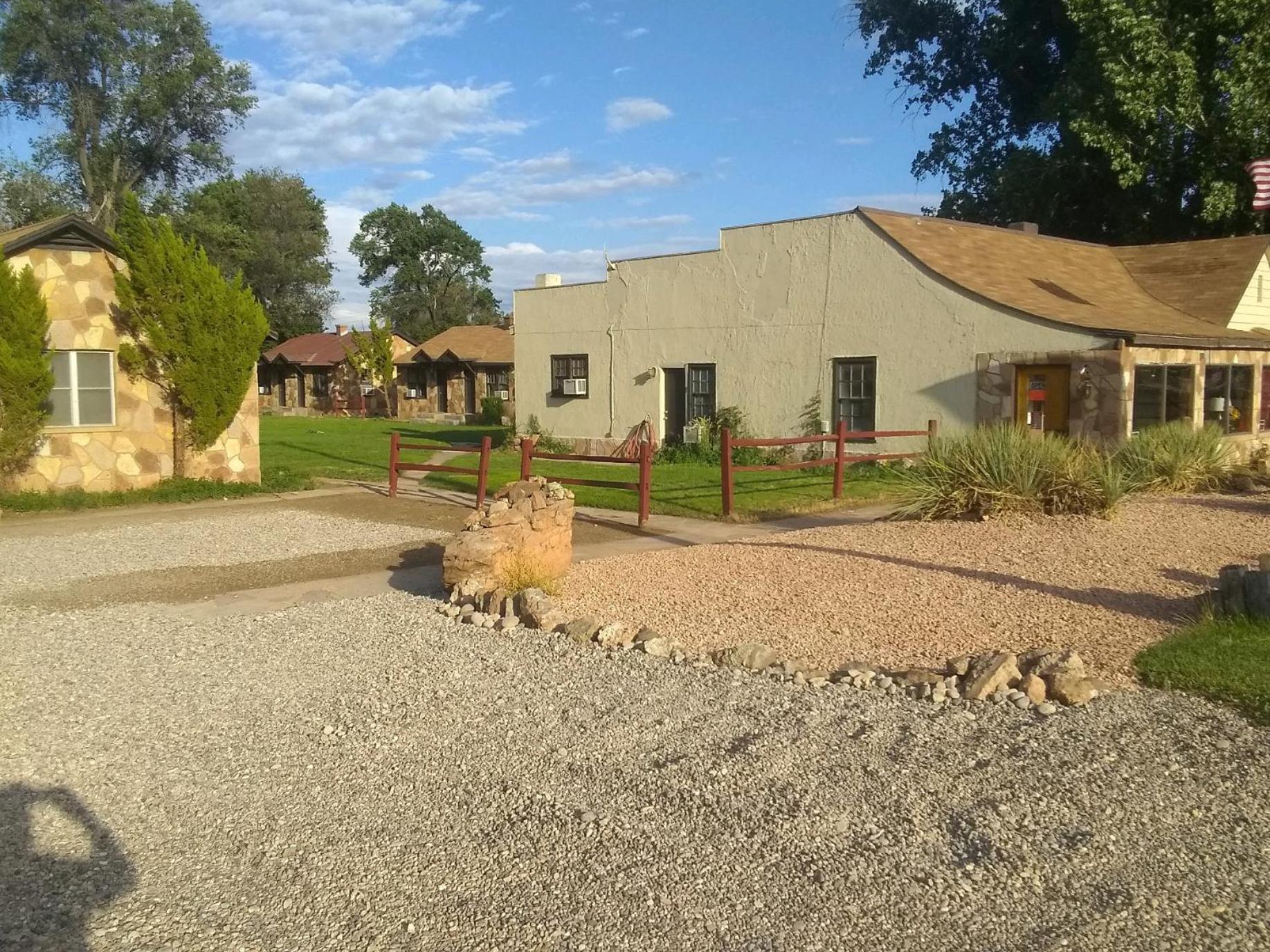Grand Canyon Cabins view 4