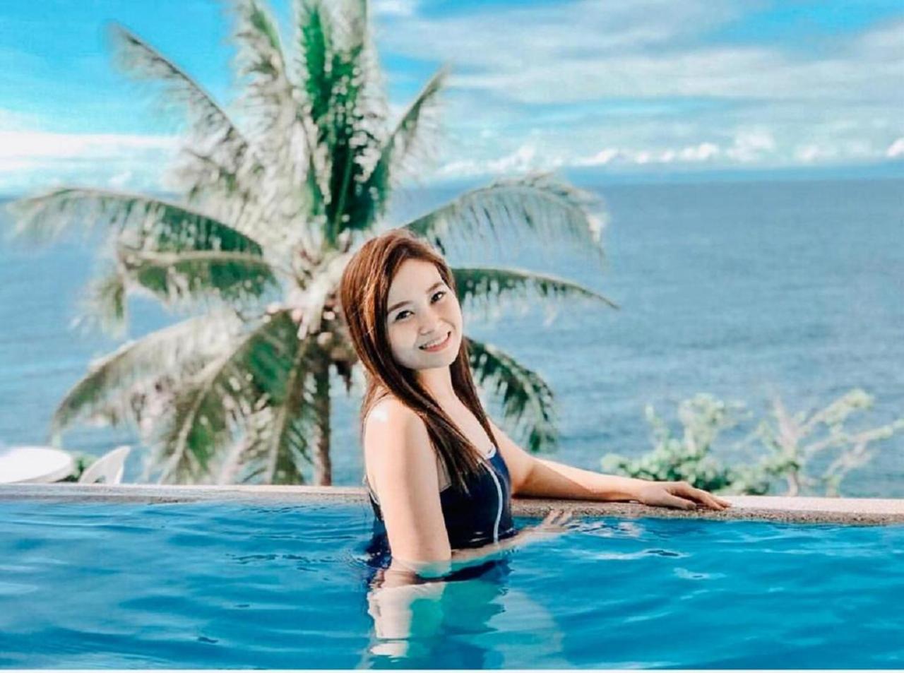 Bintana Sa Paraiso
