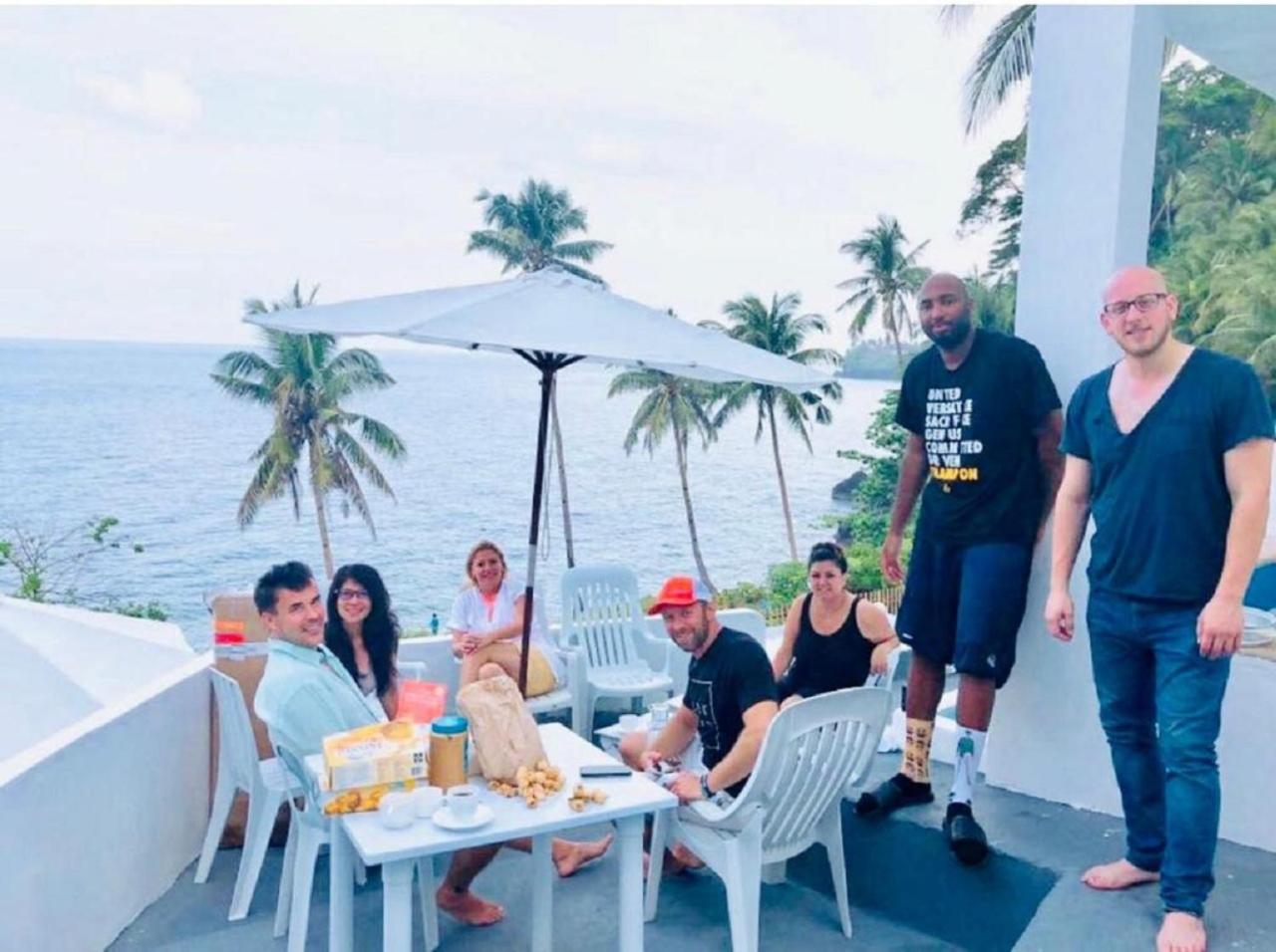 Bintana Sa Paraiso