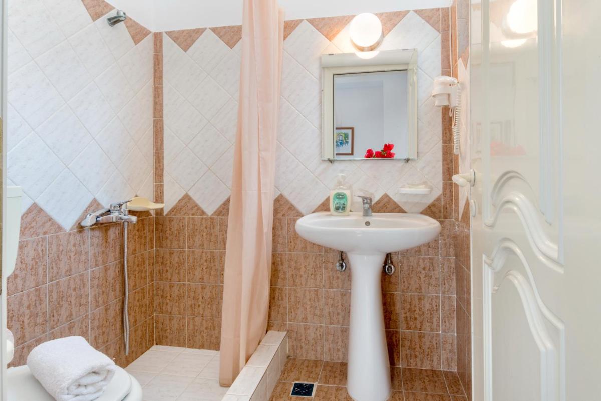 Niko's Studio Apartments with terrace photo 4