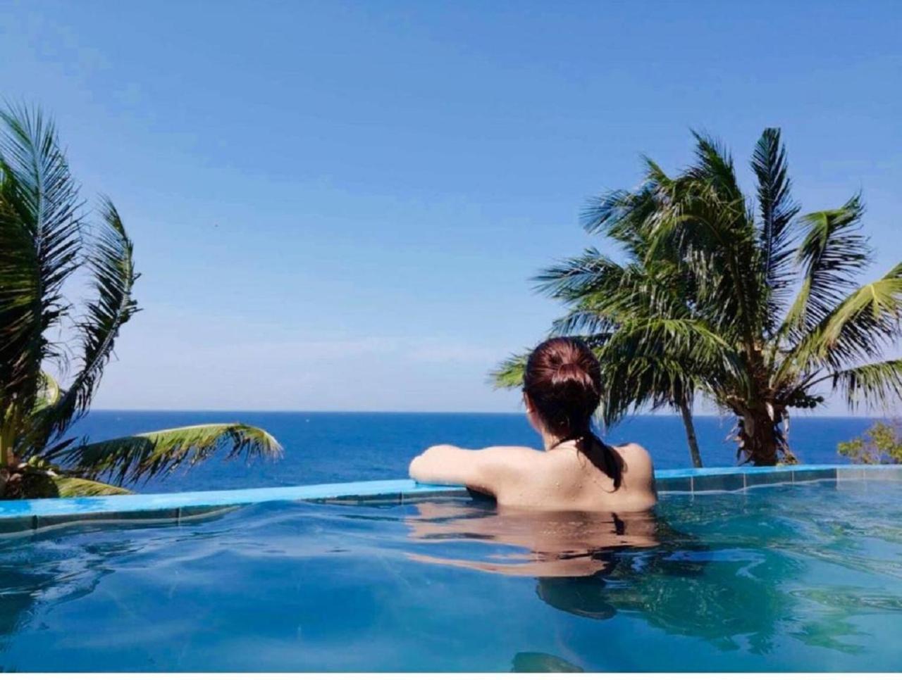 Bintana Sa Paraiso