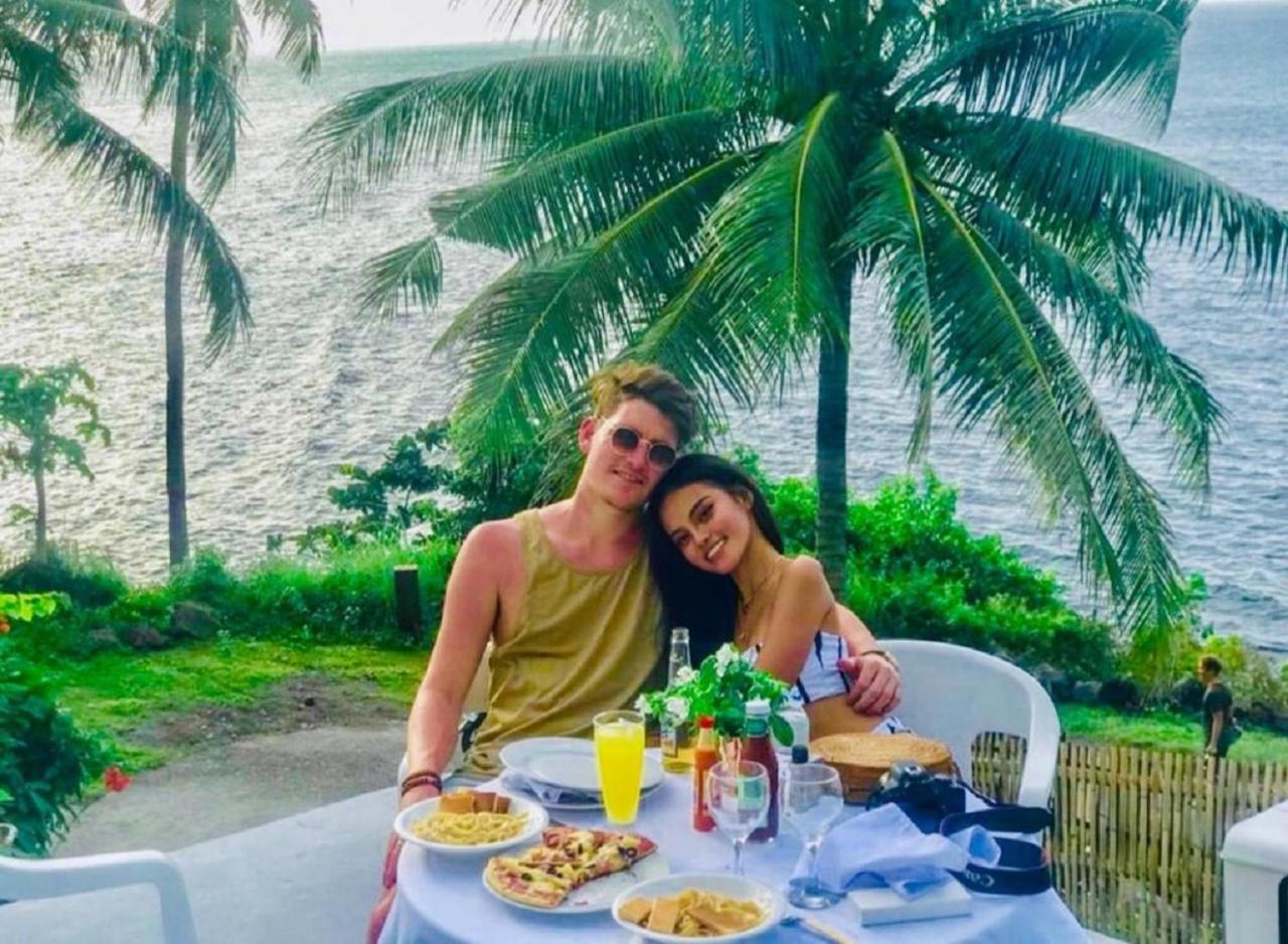 Bintana Sa Paraiso