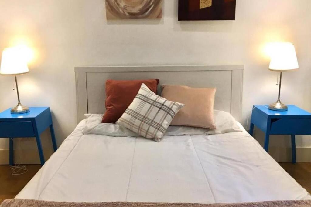 Clerkenwell Apartments by DC London Rooms view 3