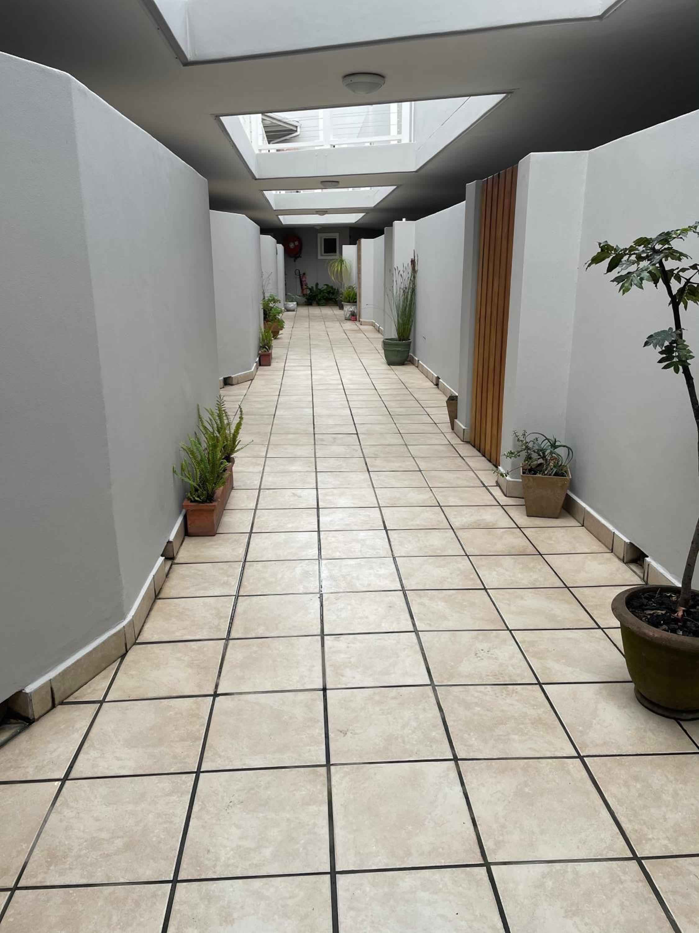 Malachite Mews - Centrally Located Cosy Apartment In Knysna view 3