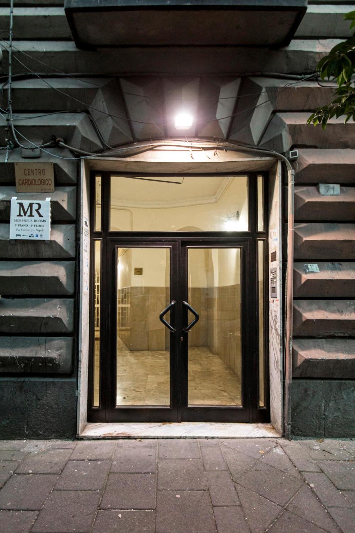 Morpheus Rooms