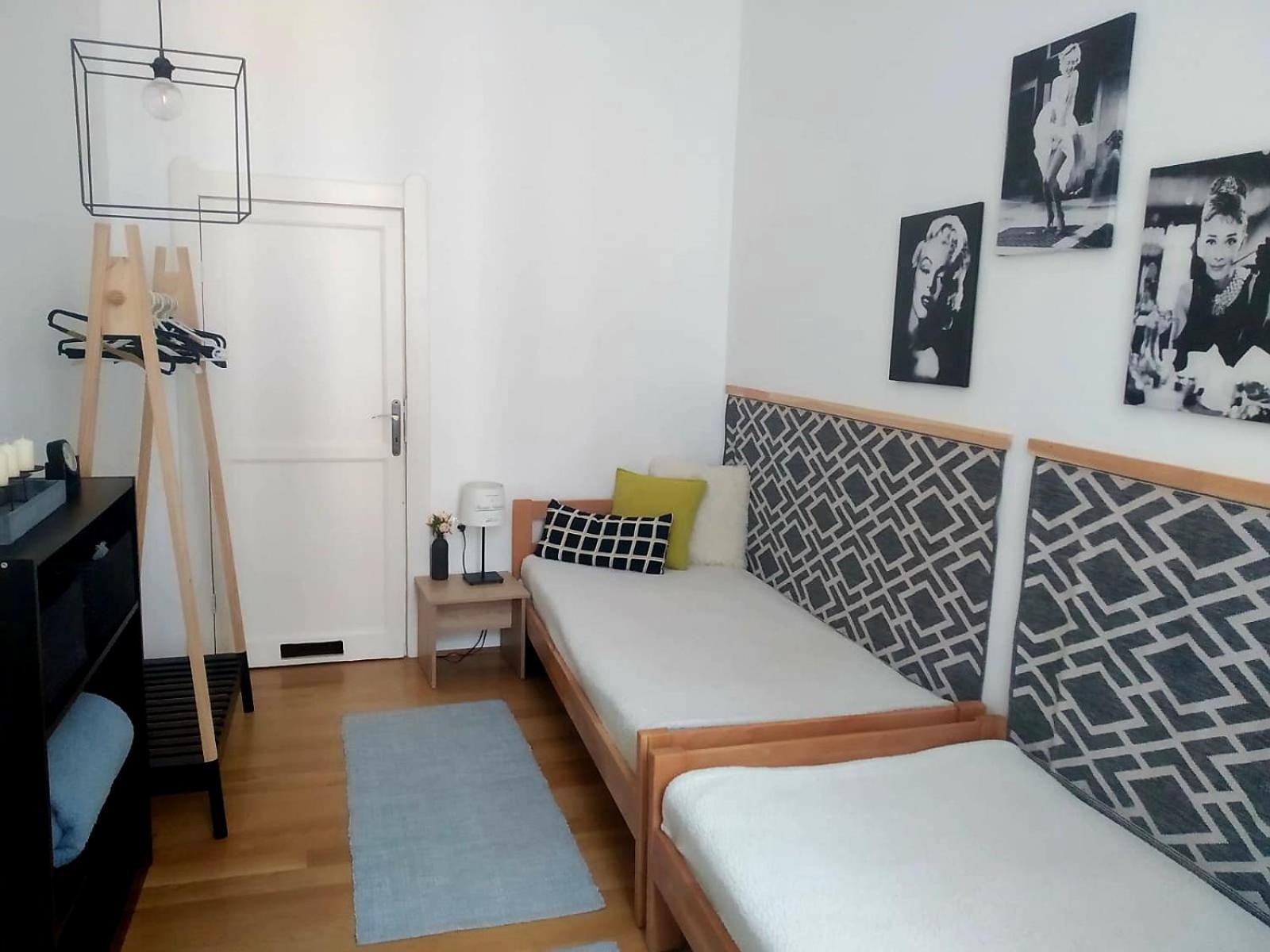 Your Gorgeous and Spacious Dream Home FREE Parking view 5