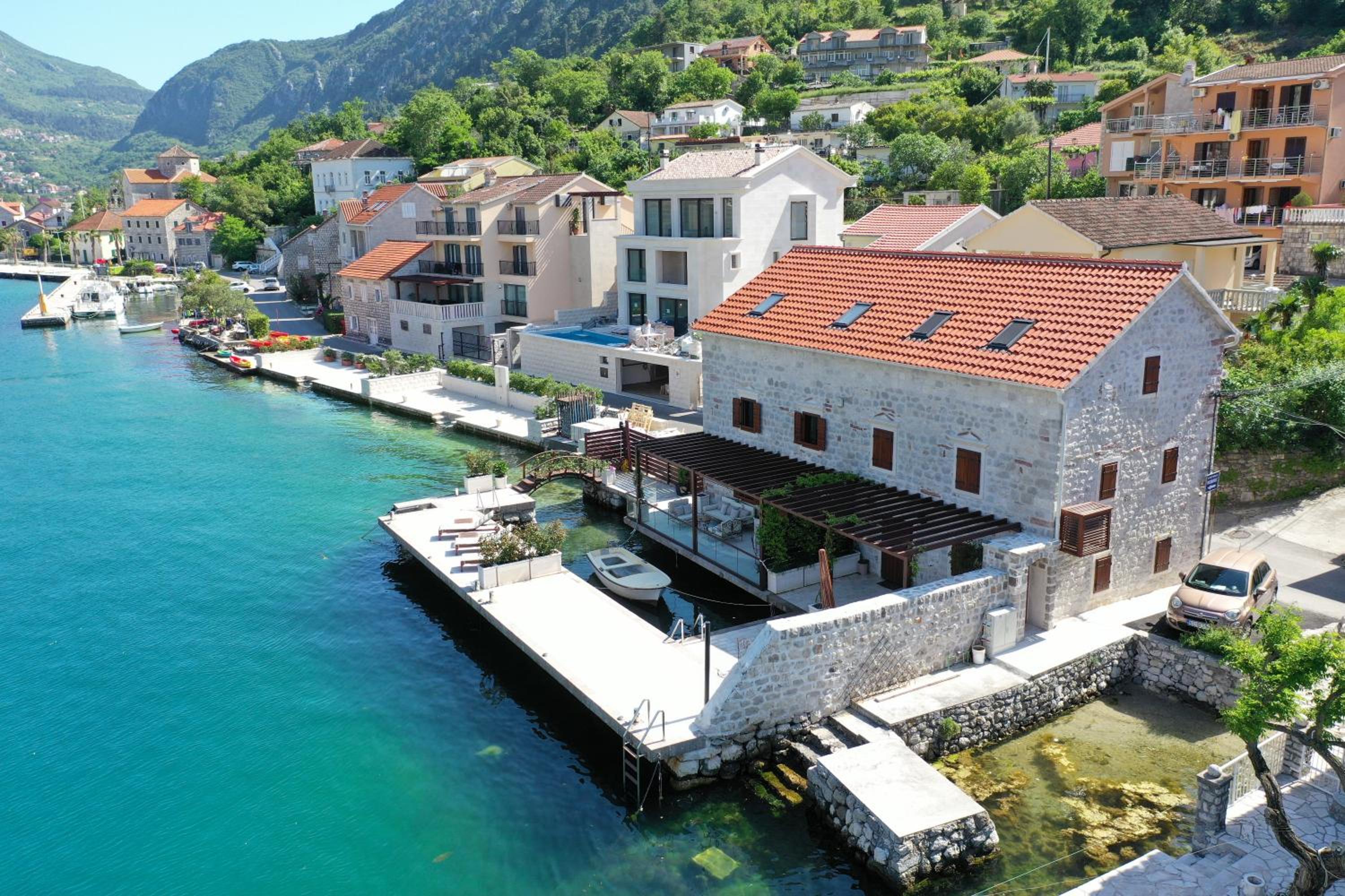SEASIDE HOUSE KOTOR view 2