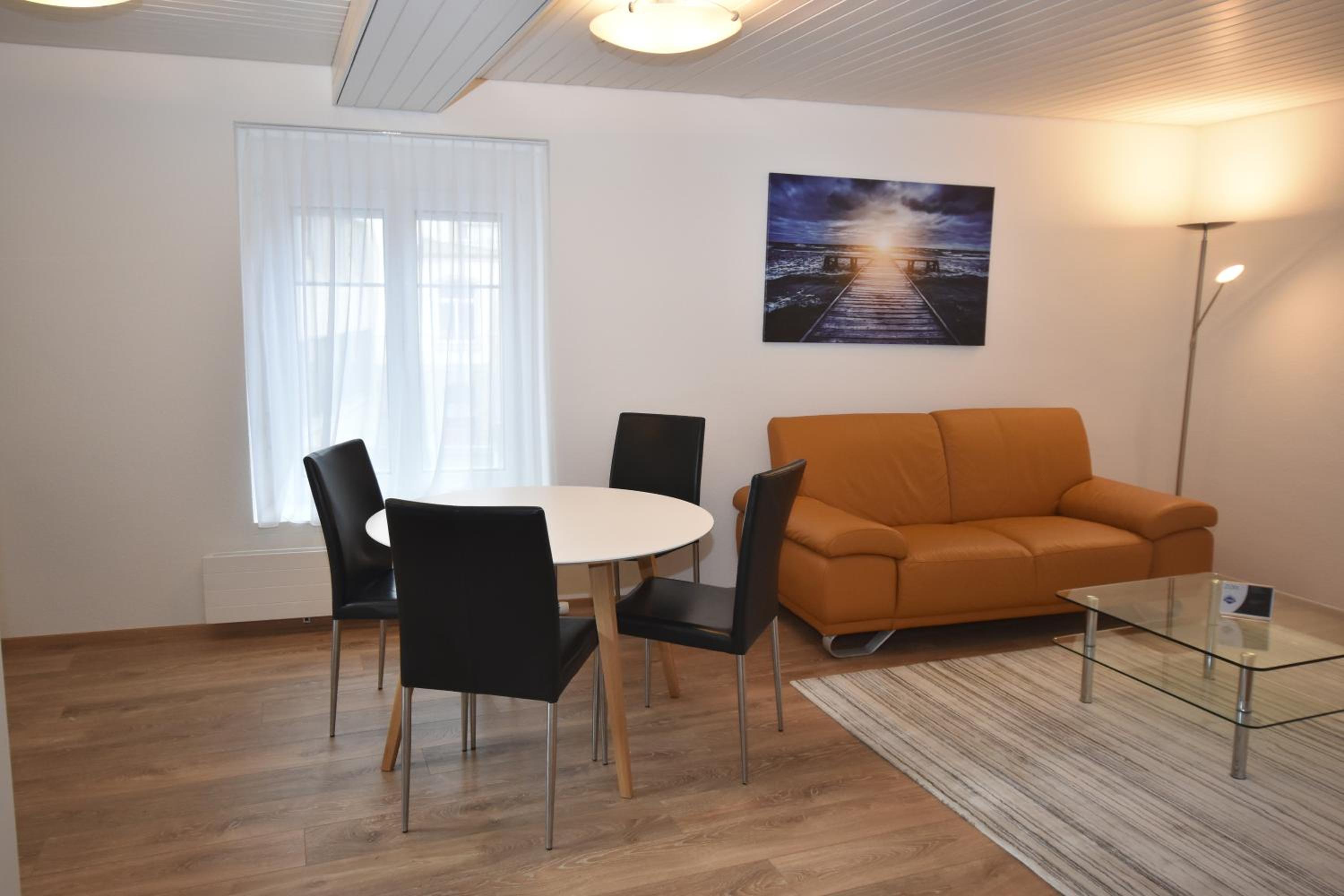 Centrally located 2BR - Color 23