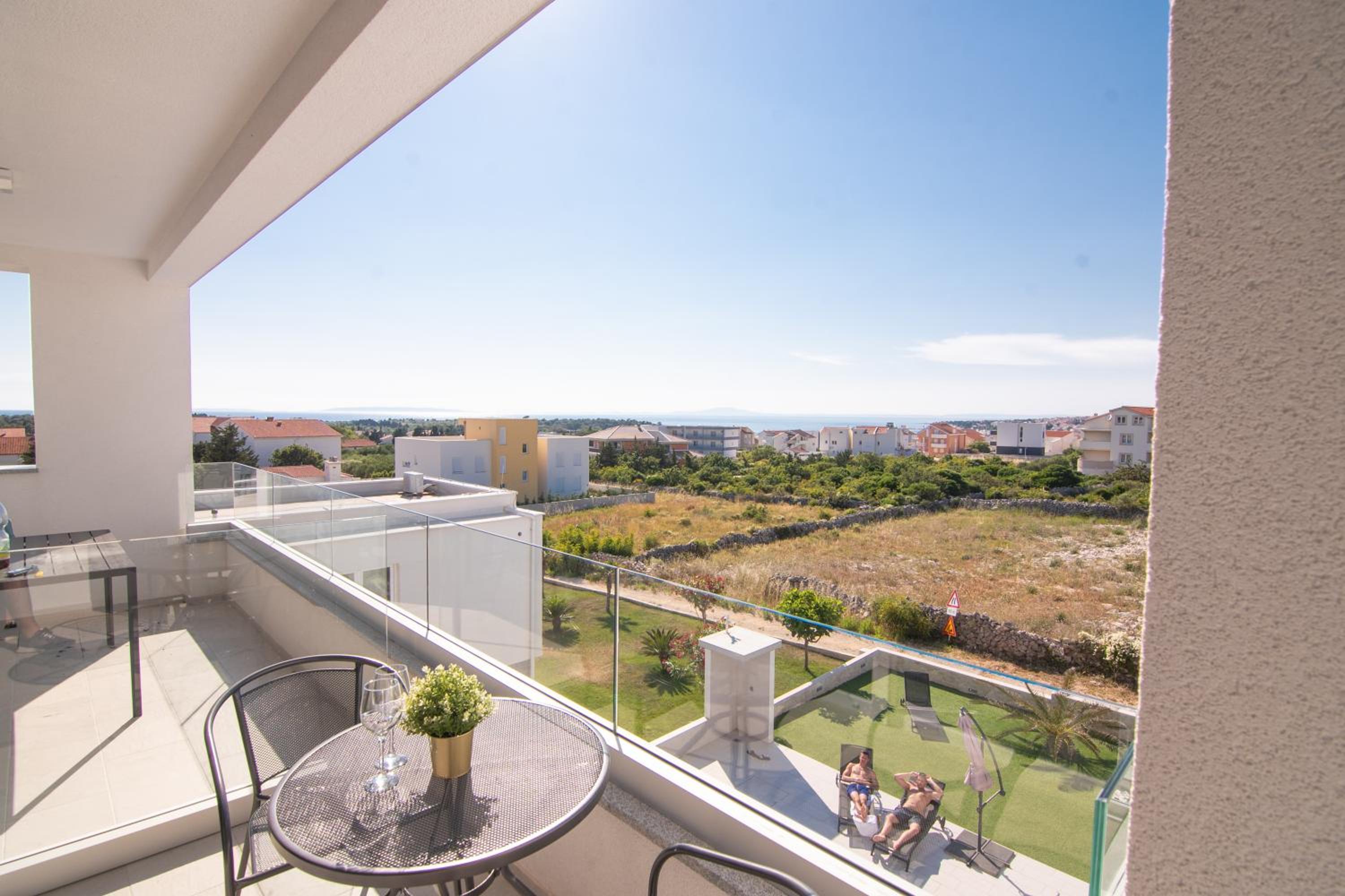 Apartments & Rooms Pool Villas Maris