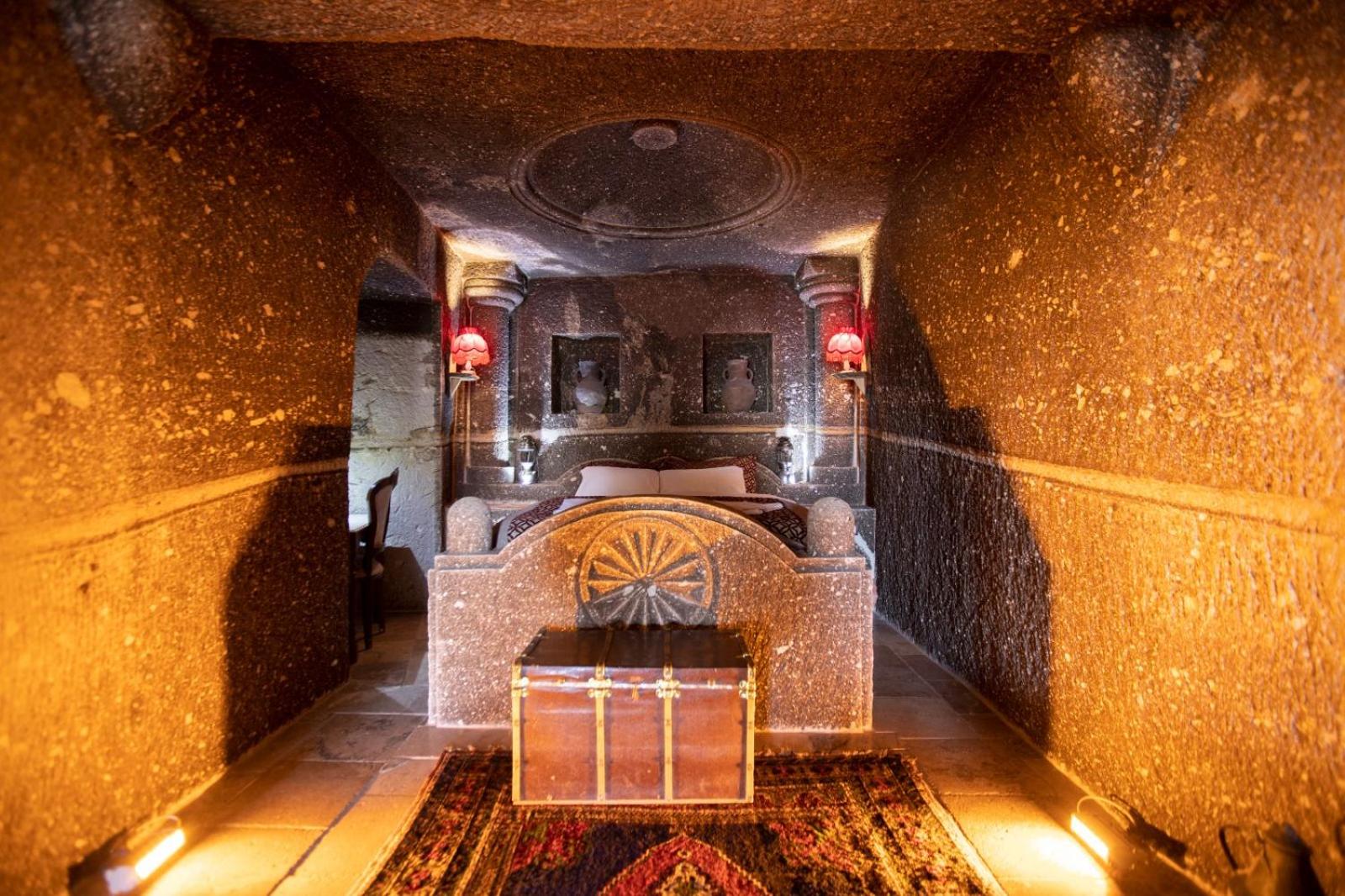 Antique Terrace Cave Suites - Image 26