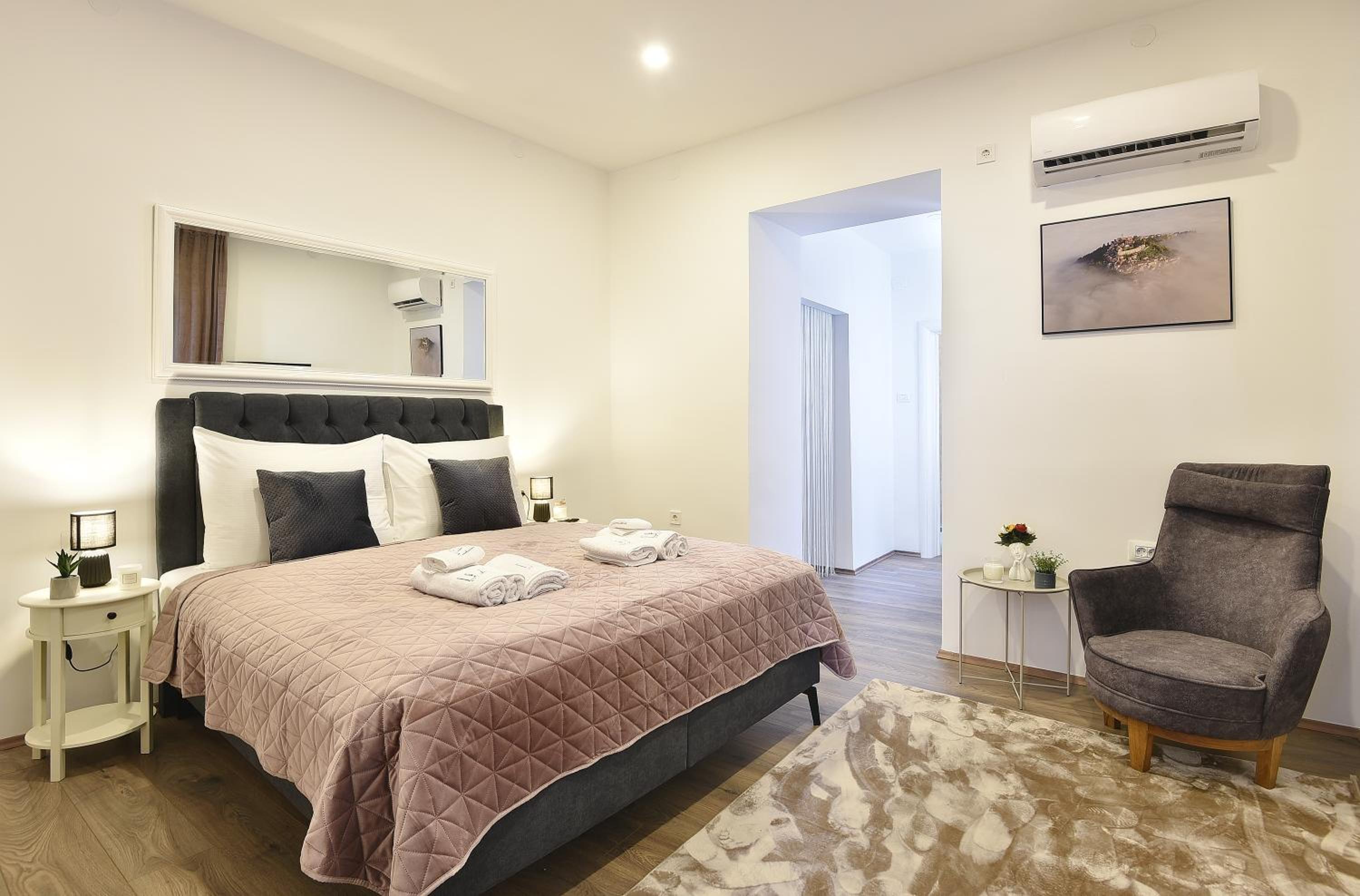 D&A Central Luxury Apartments — photo 3
