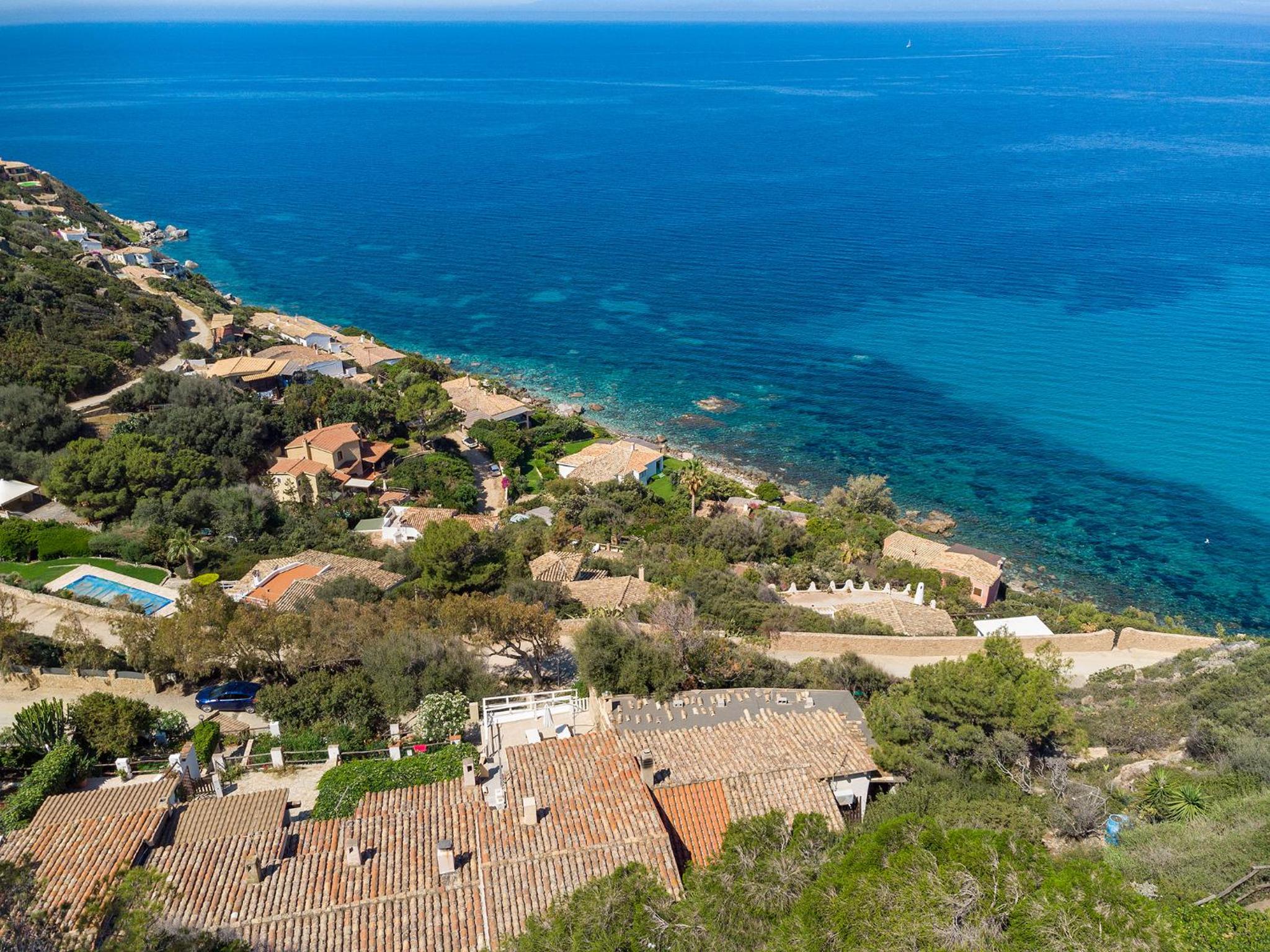 BOHaus: Nel Blu dipinto di Blu view 3