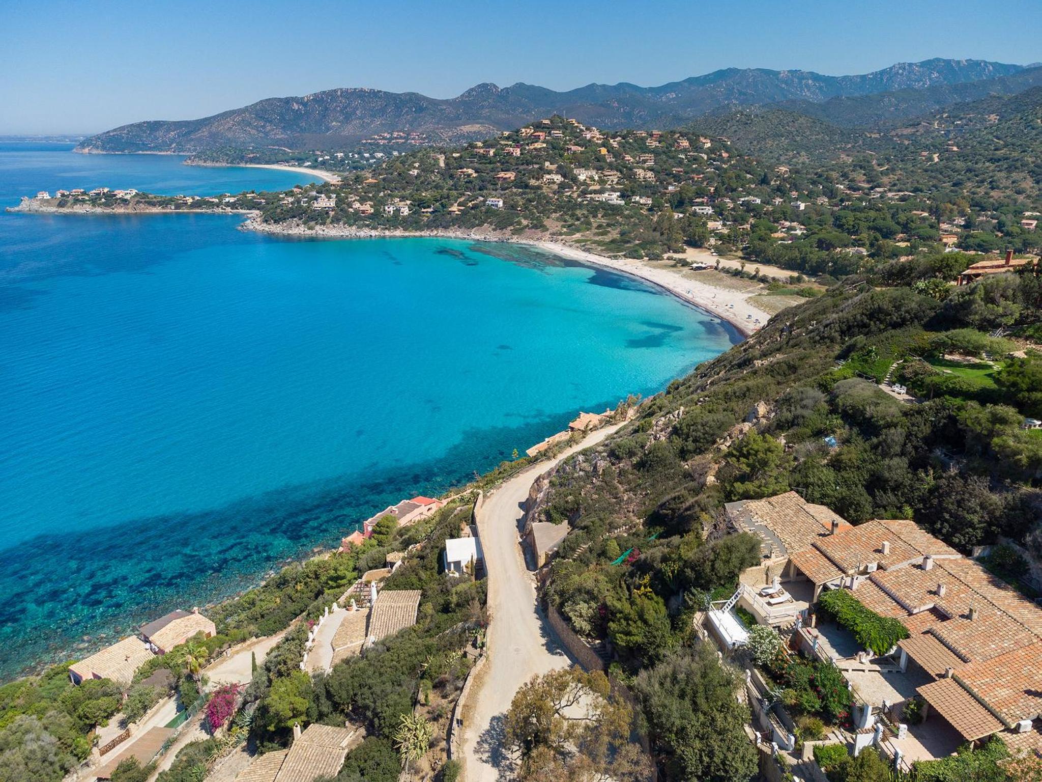 BOHaus: Nel Blu dipinto di Blu view 4