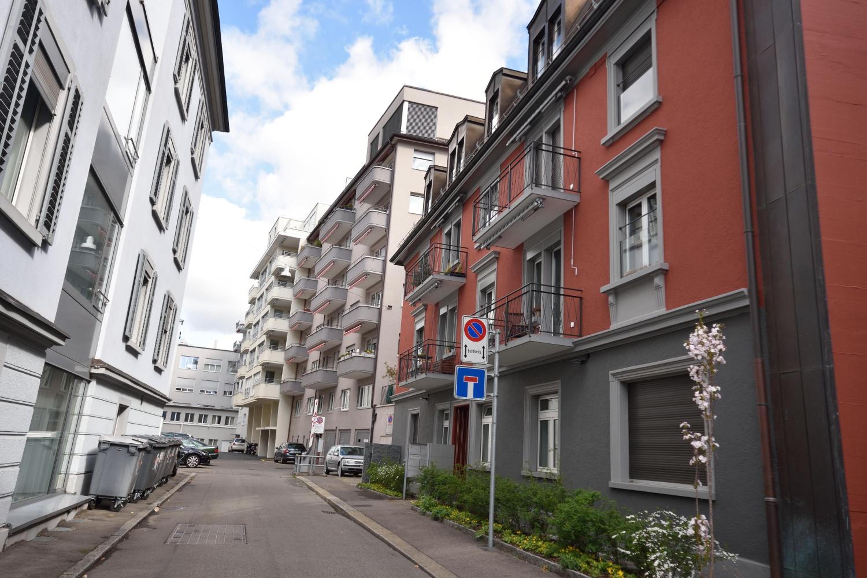 Centrally located 2BR - Color 23