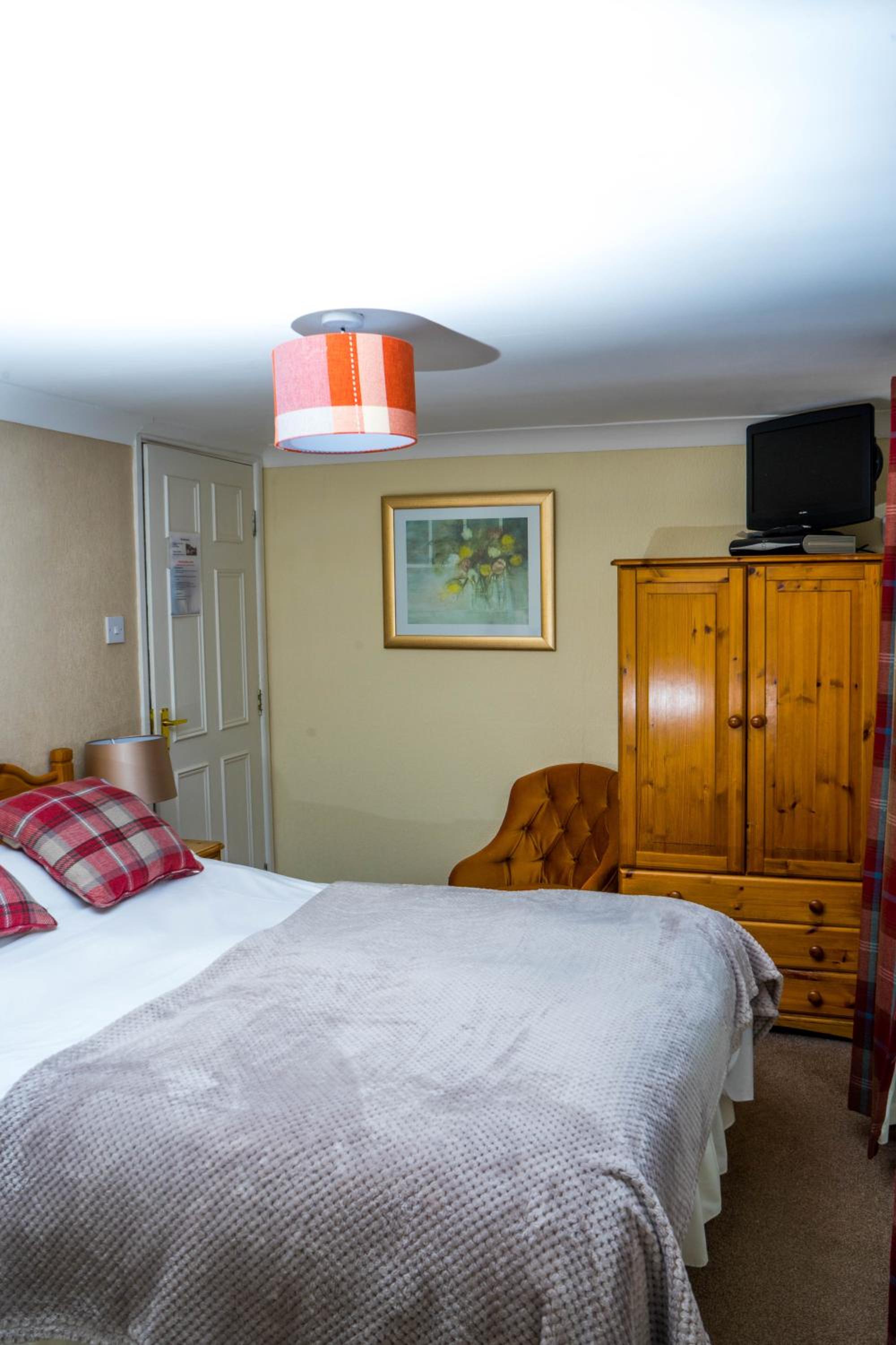 Llew Coch B&B formerly The Red Lion inn