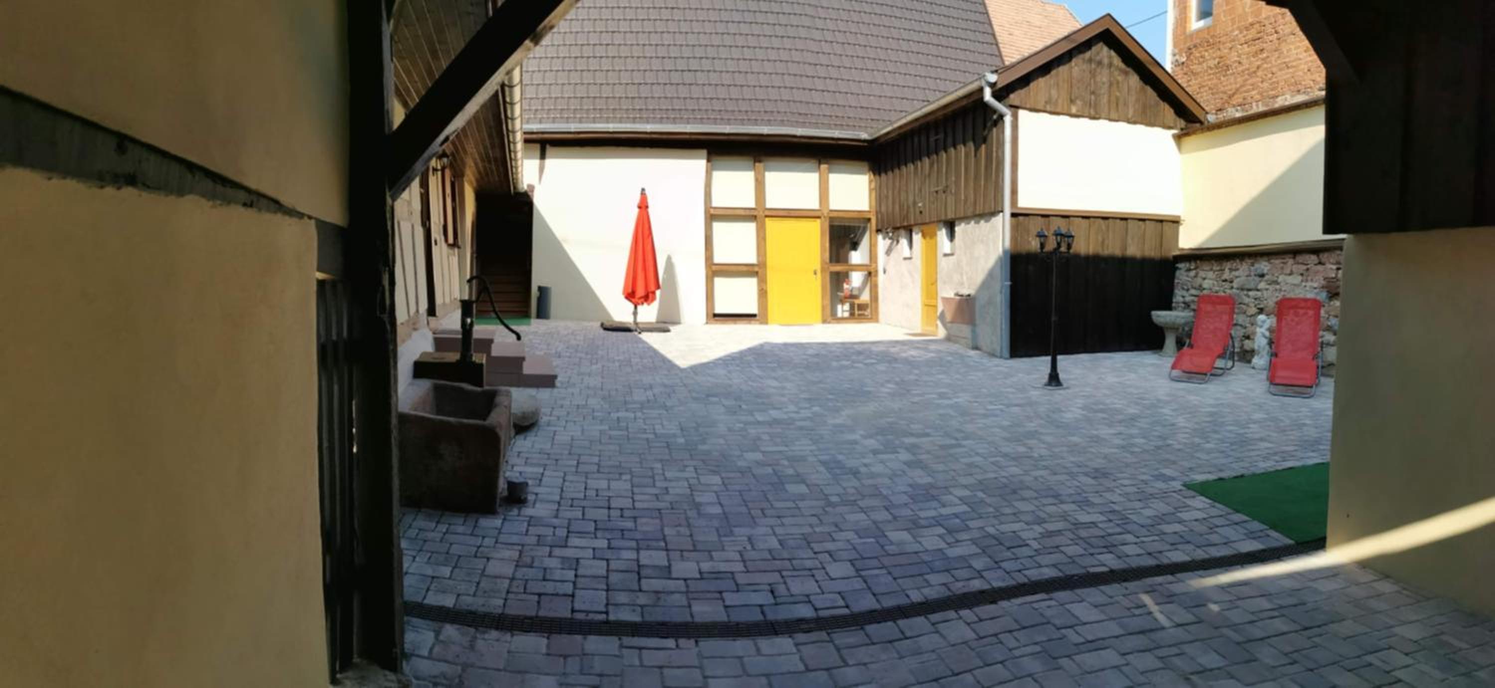 Photo 44