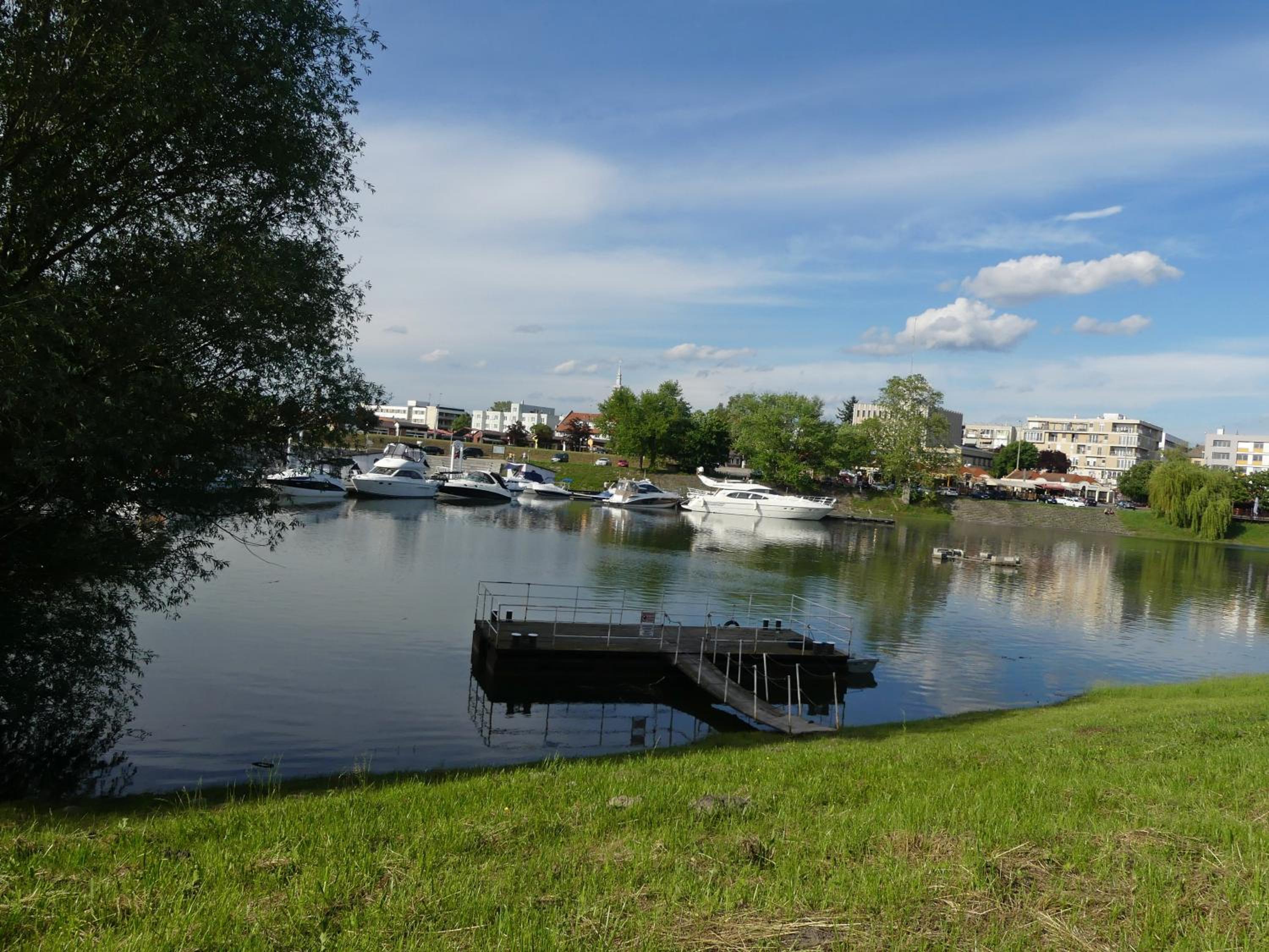 Napsugár Szálló Baja view 5