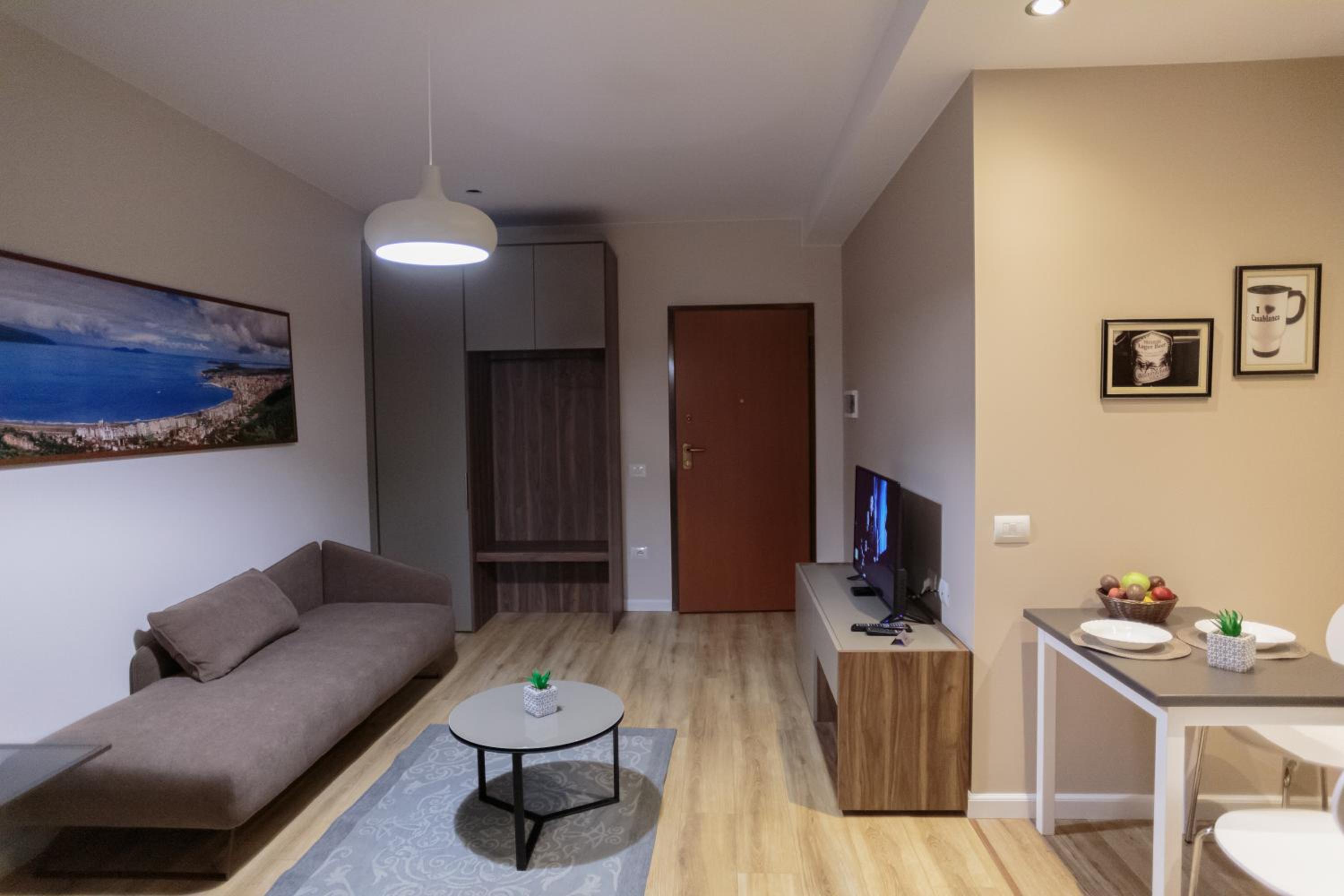 Porta Apartament