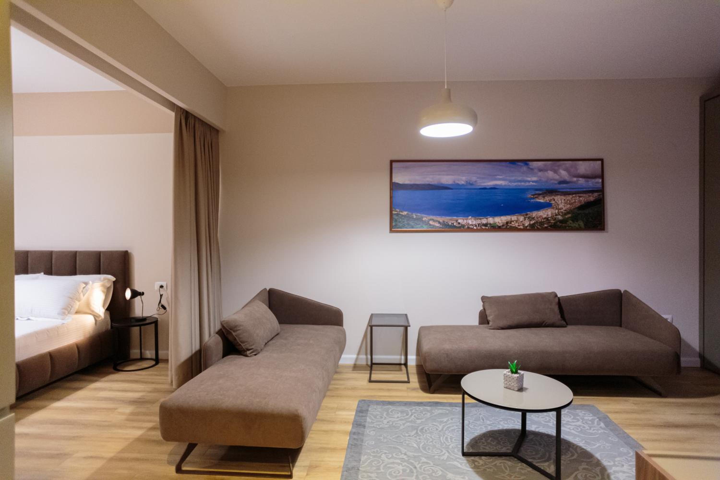 Porta Apartament