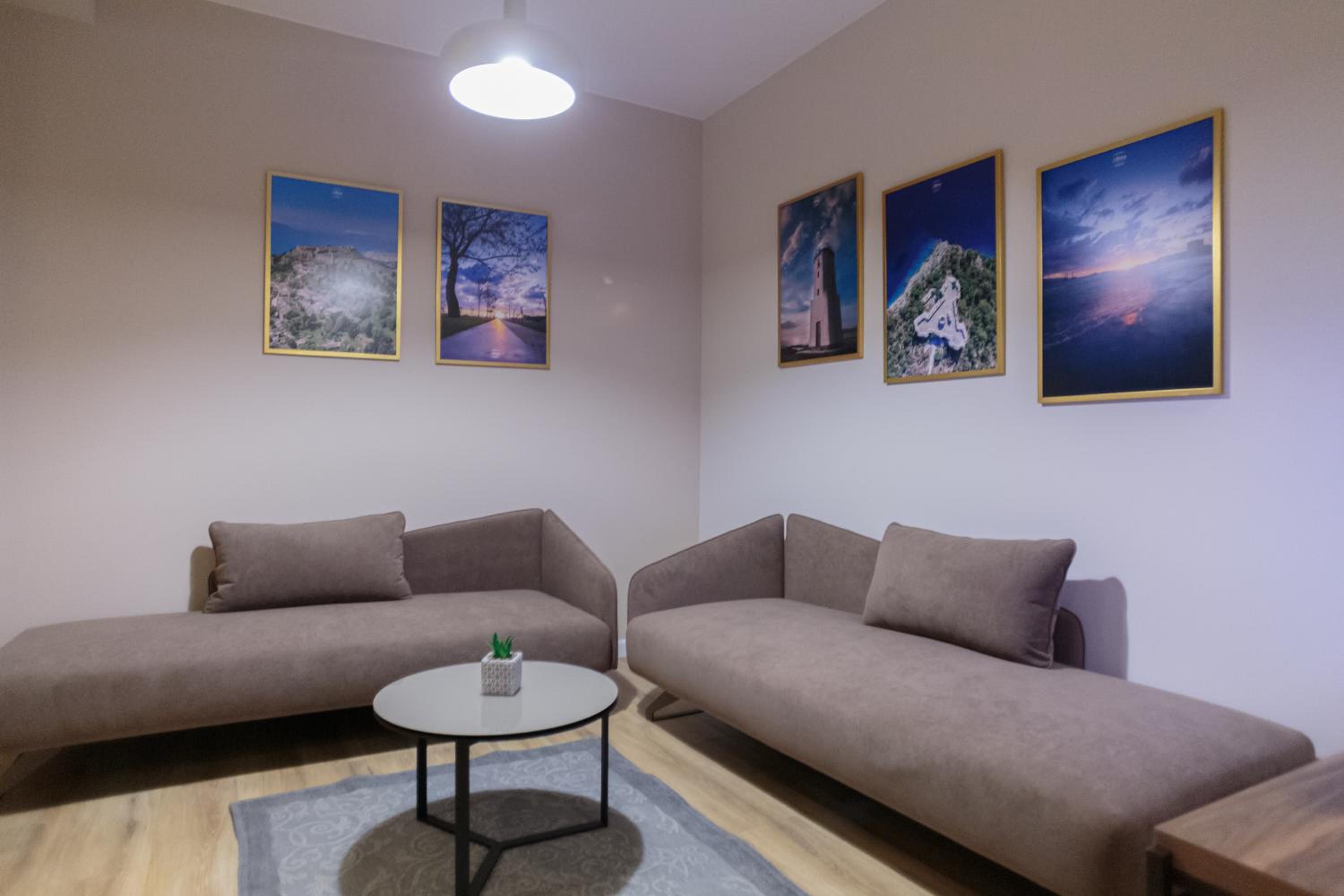 Porta Apartament