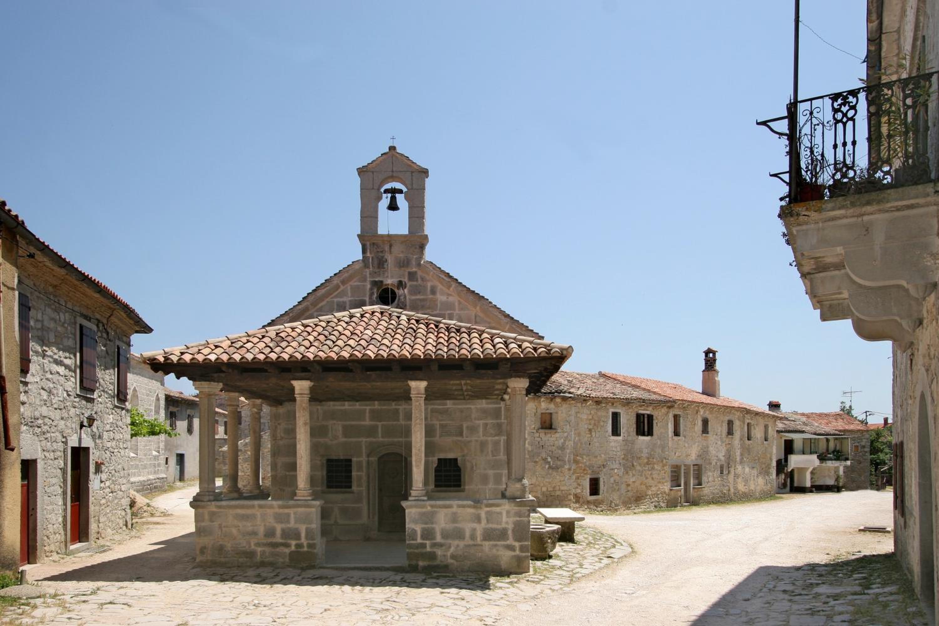 Photo 28