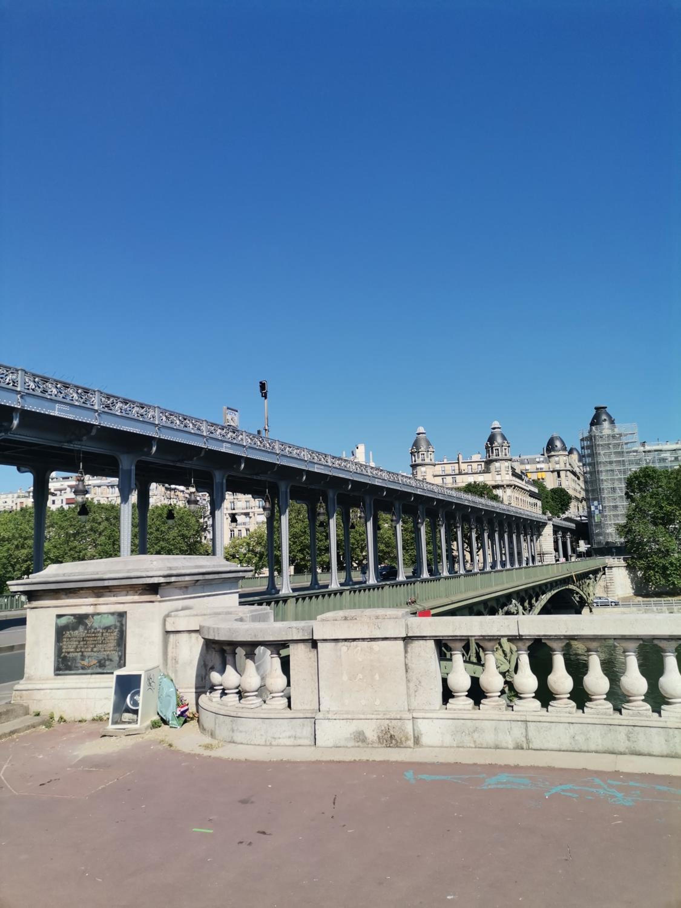 Toureifelchampselysee