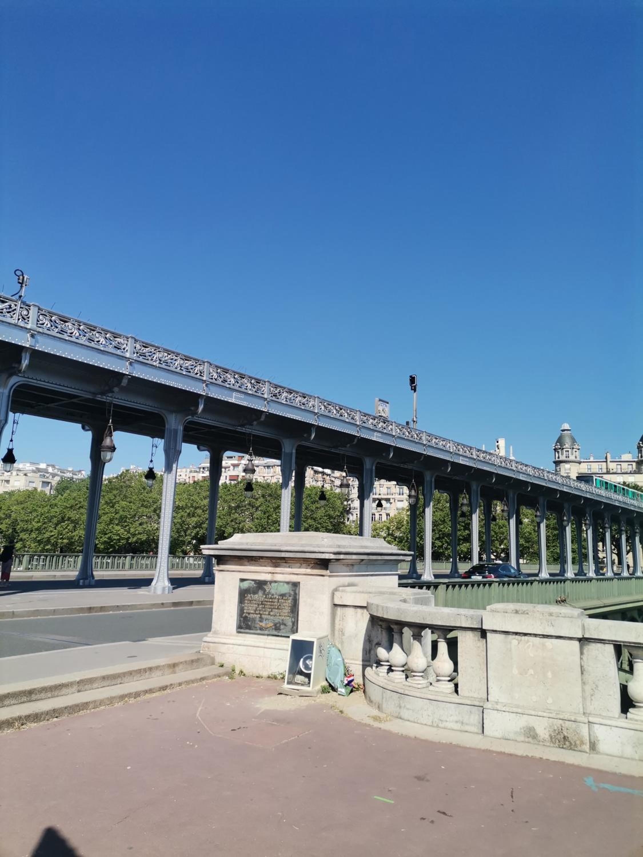 Toureifelchampselysee