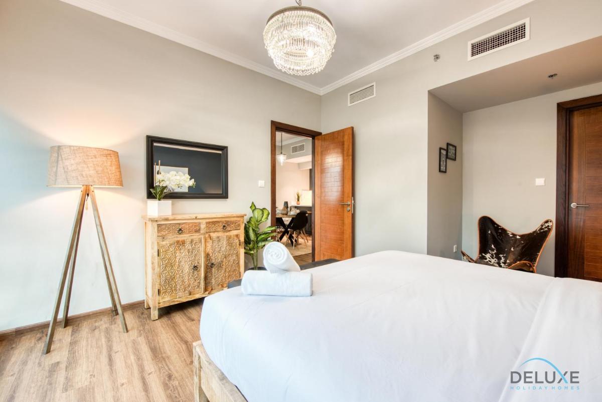 Elegant 1BR at Al Sahab 2 Dubai Marina by Deluxe Holiday Homes