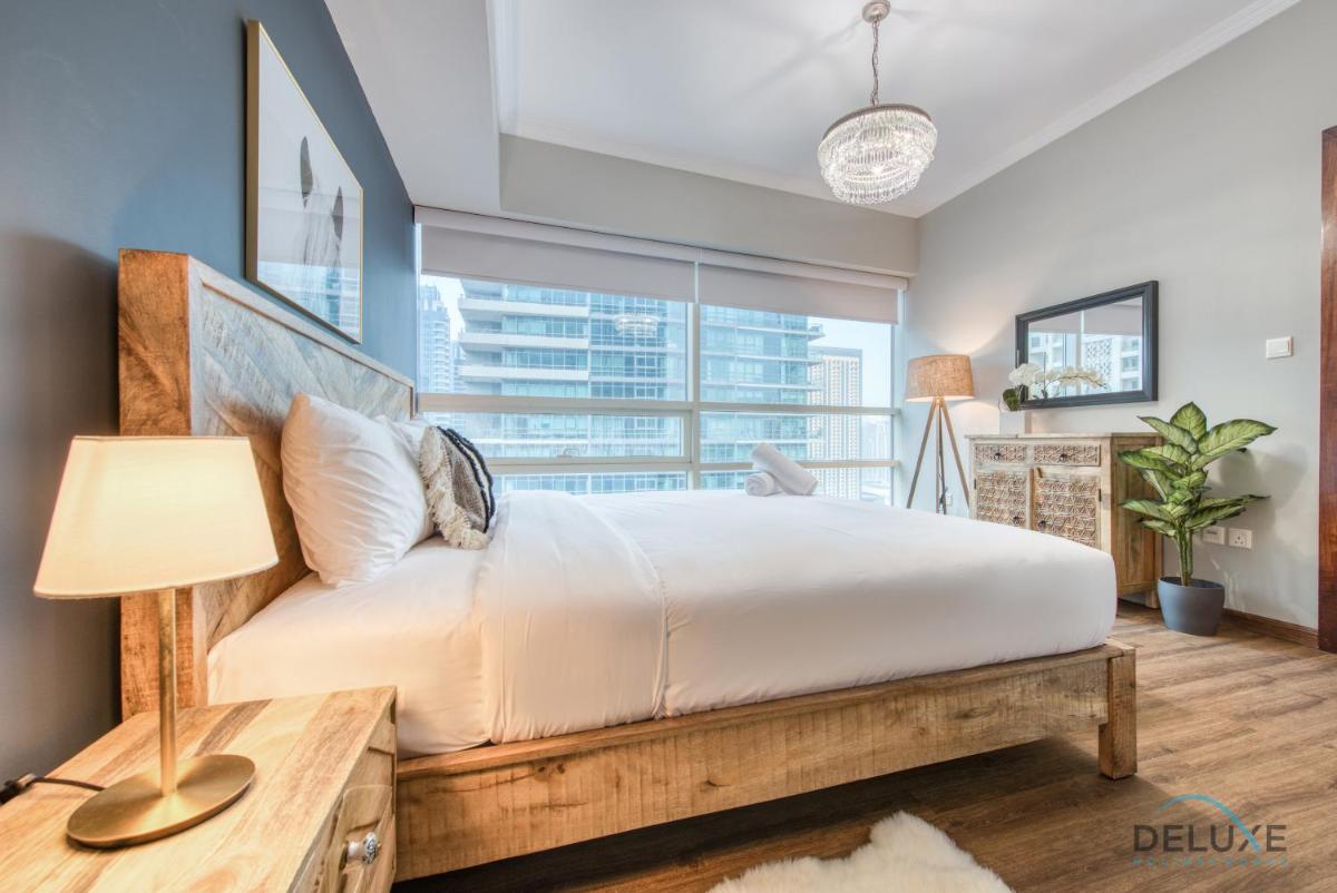 Elegant 1BR at Al Sahab 2 Dubai Marina by Deluxe Holiday Homes