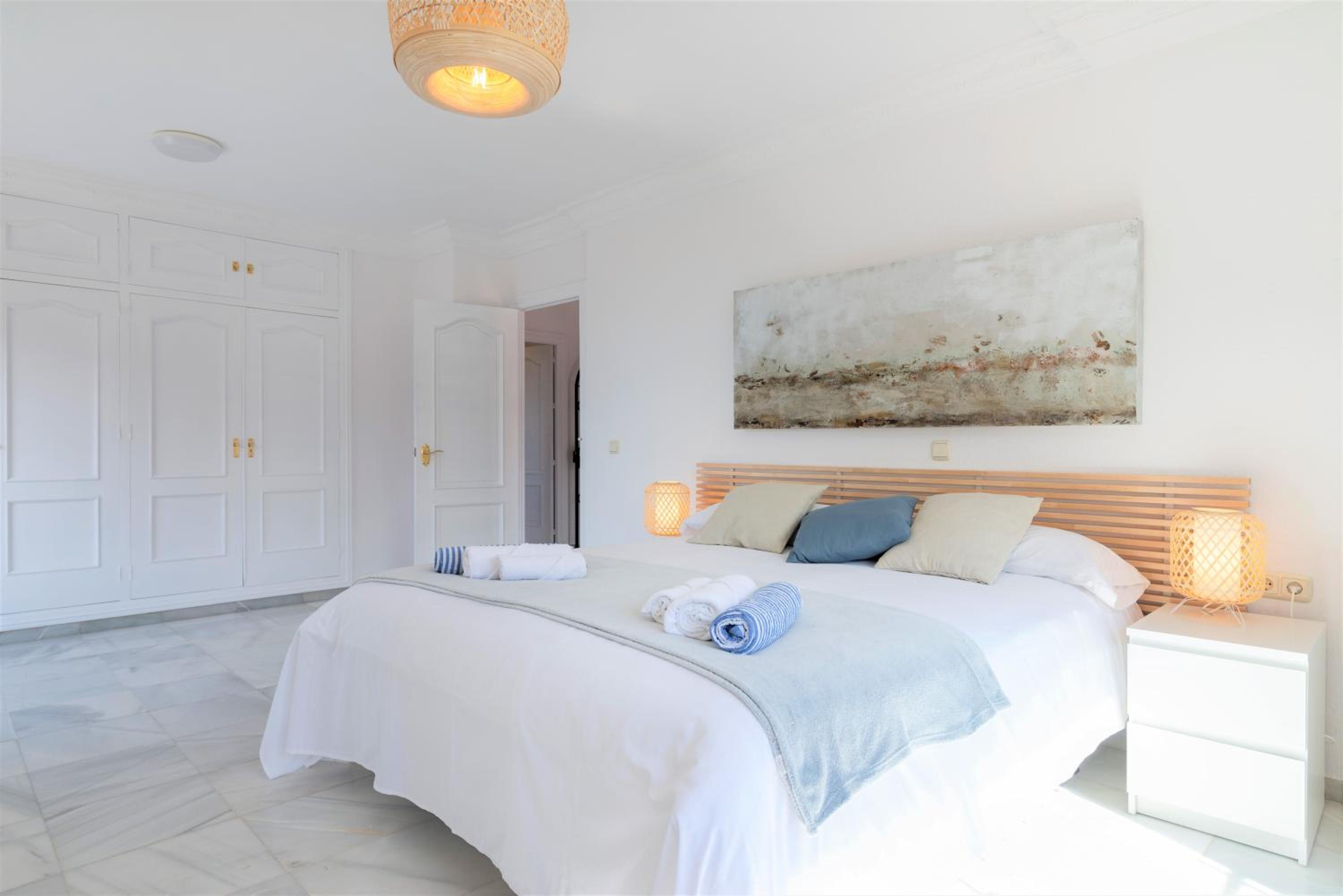 Villa Giovanni - Marbella Center - Heated Pool - Image 4