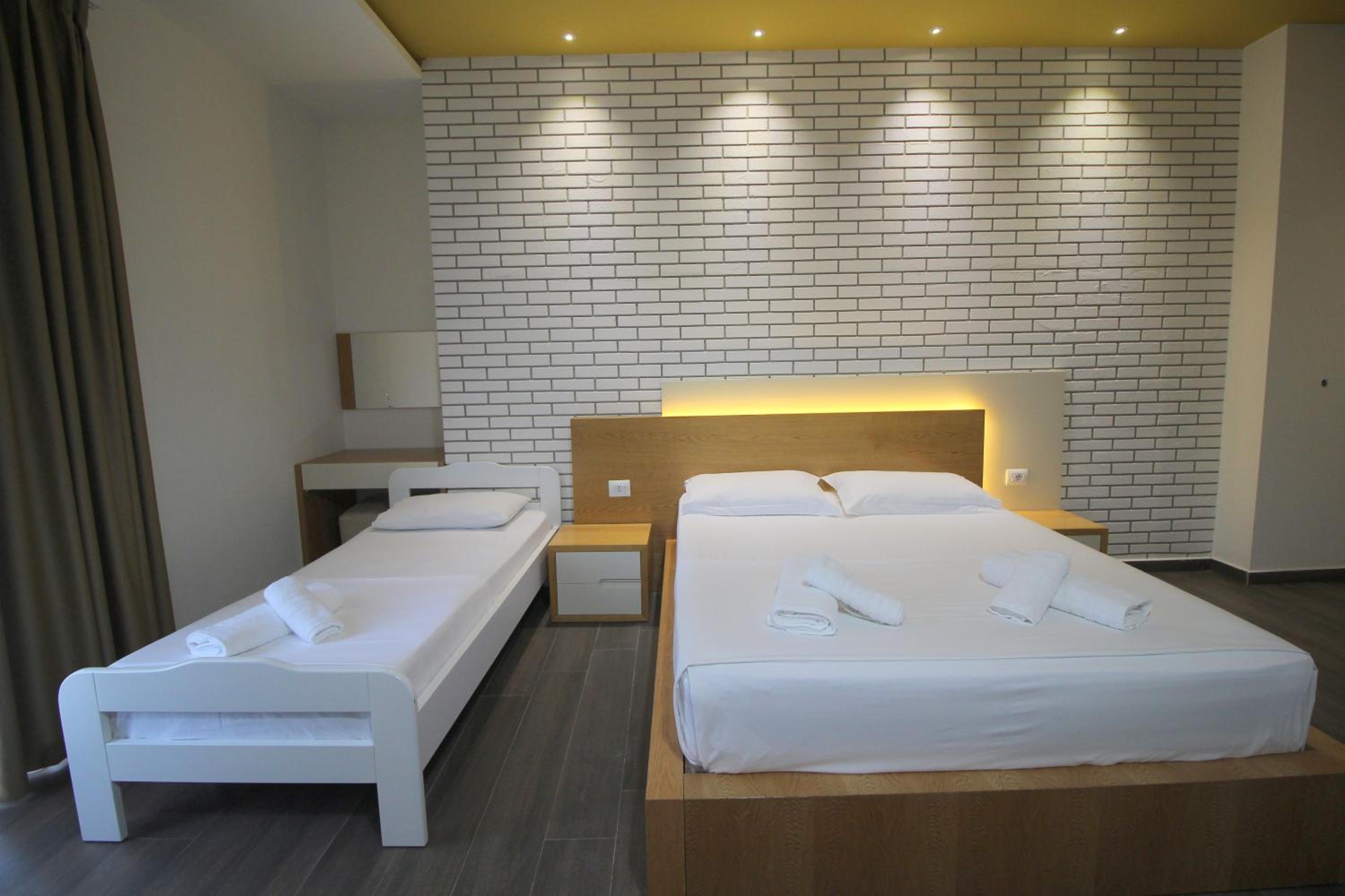 Sunrise Luxury Apartments, photo 17