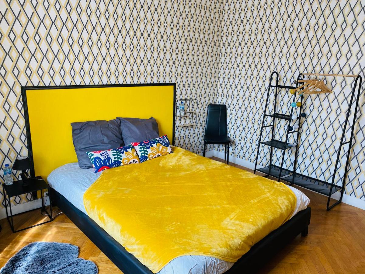 Chambre Hote Urban Chic proche Bagnoles SDD privative au Calme view 5