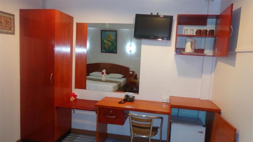 Nadi Downtown Hotel - Image 4