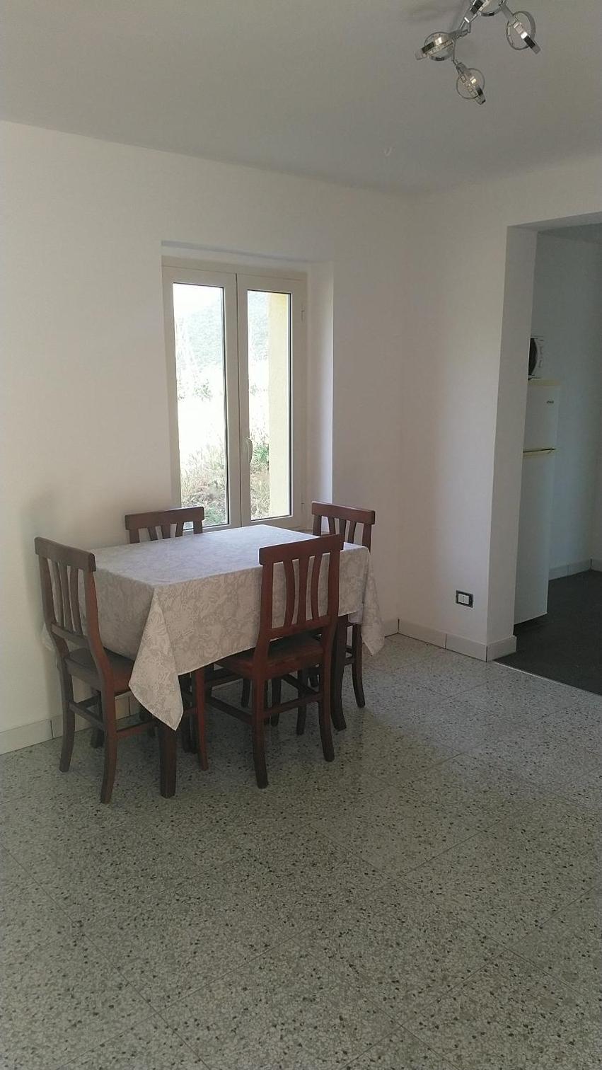 Lake Retreat - Maiella Apartment - Beautiful lake and mountain views view 4