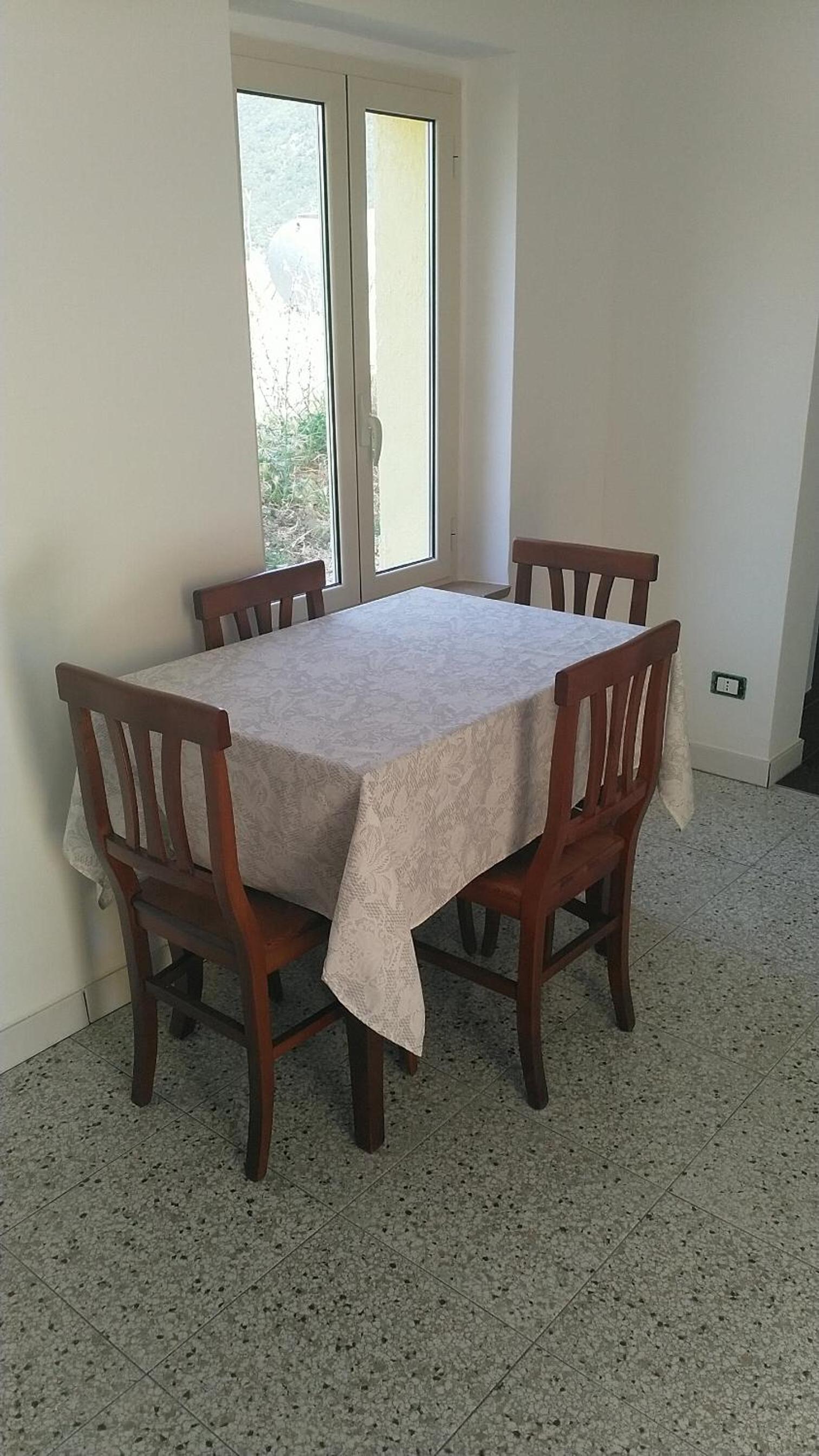 Lake Retreat - Maiella Apartment - Beautiful lake and mountain views view 5