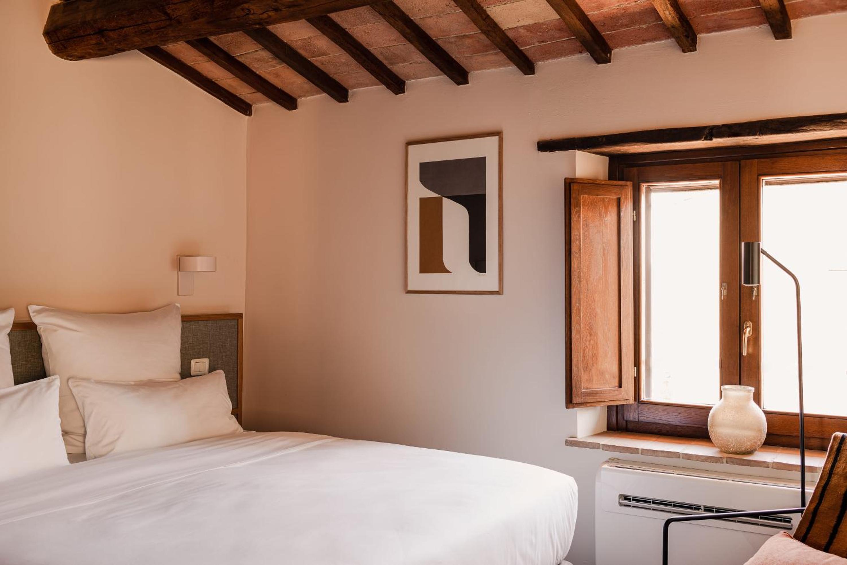 Aethos Hotel Saragano