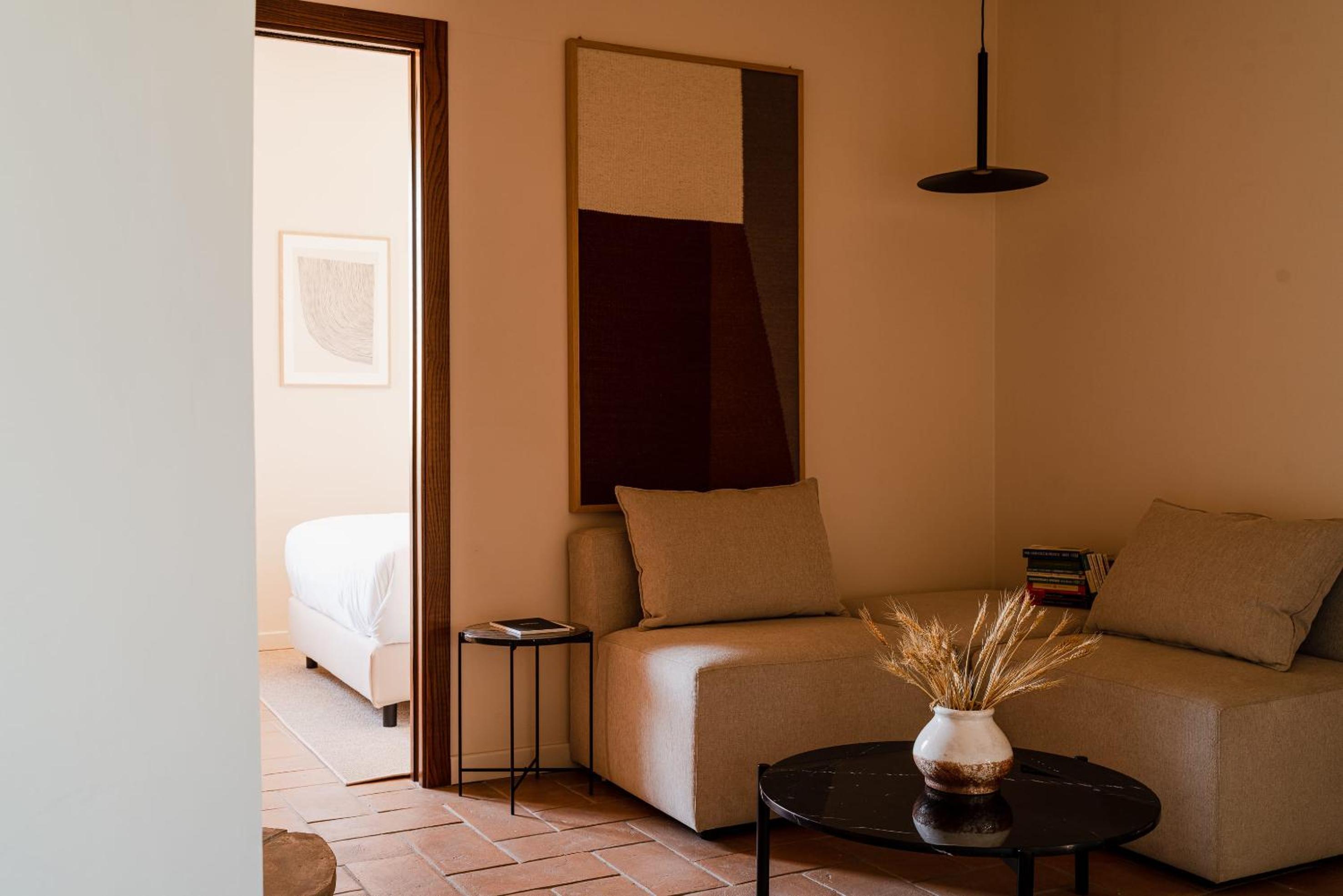 Aethos Hotel Saragano