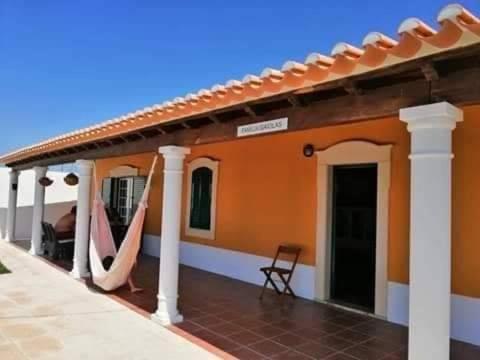 Família Gaiolas view 3
