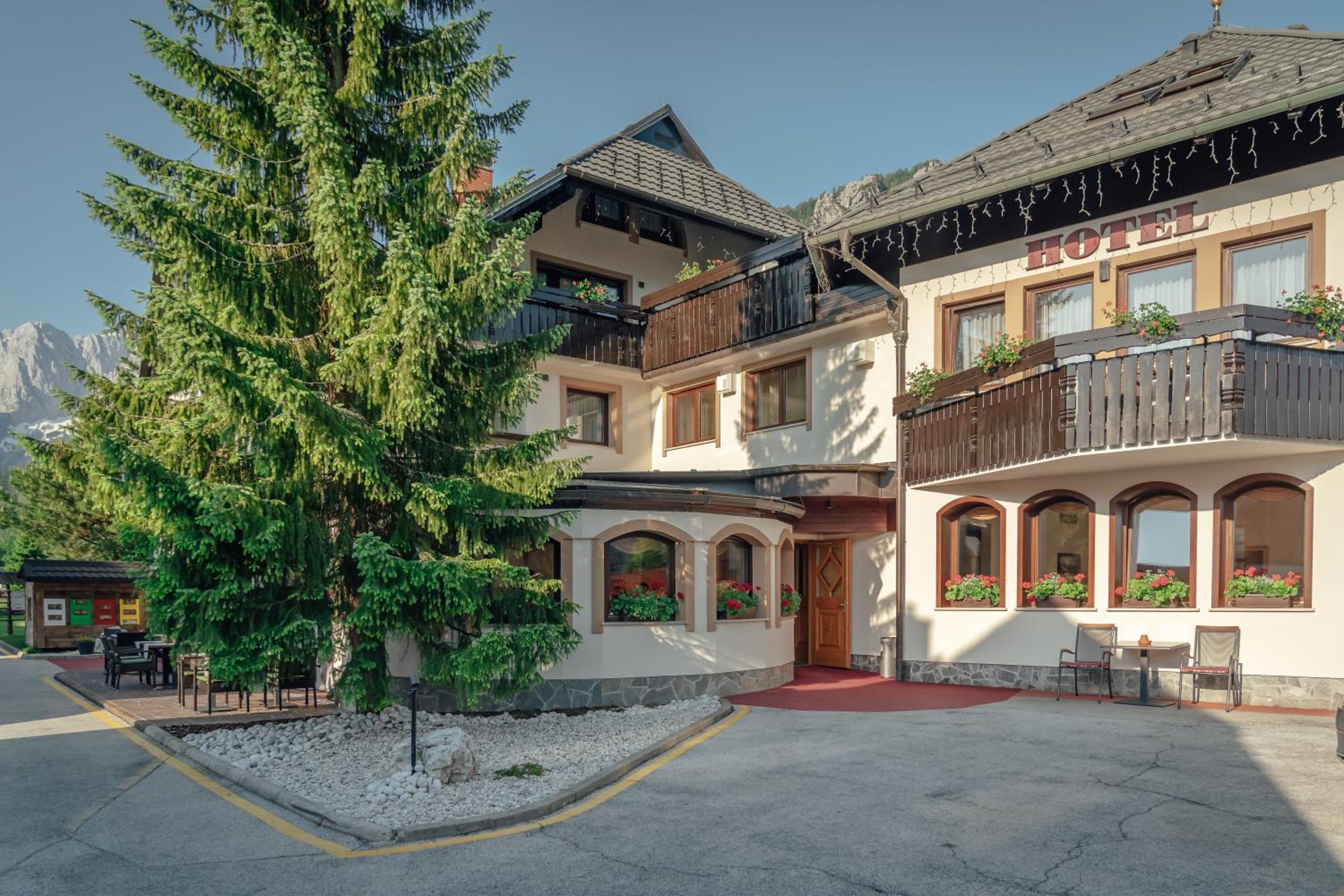 Hotel Garni Hotel Miklič - Image 1