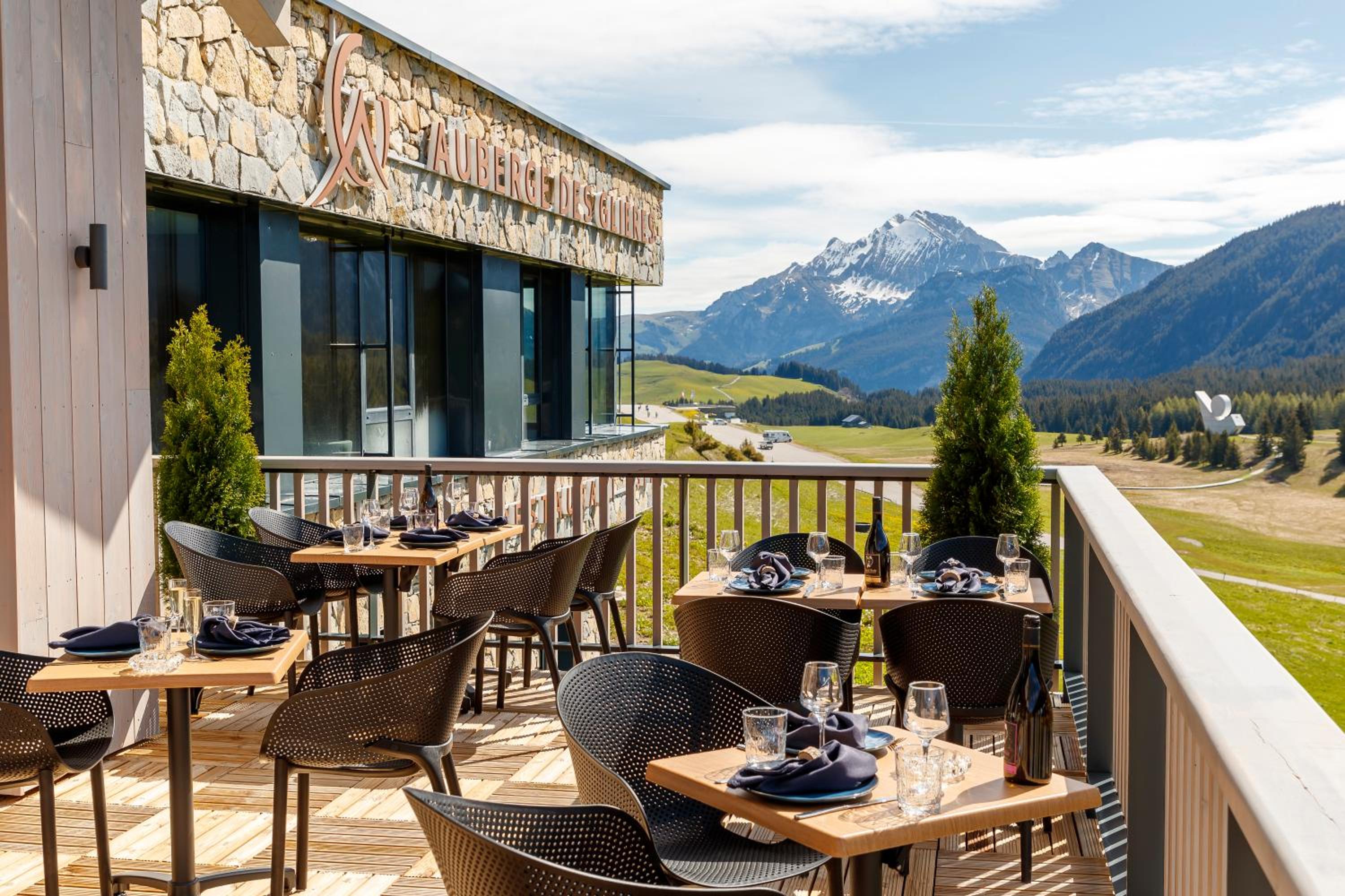 restaurant