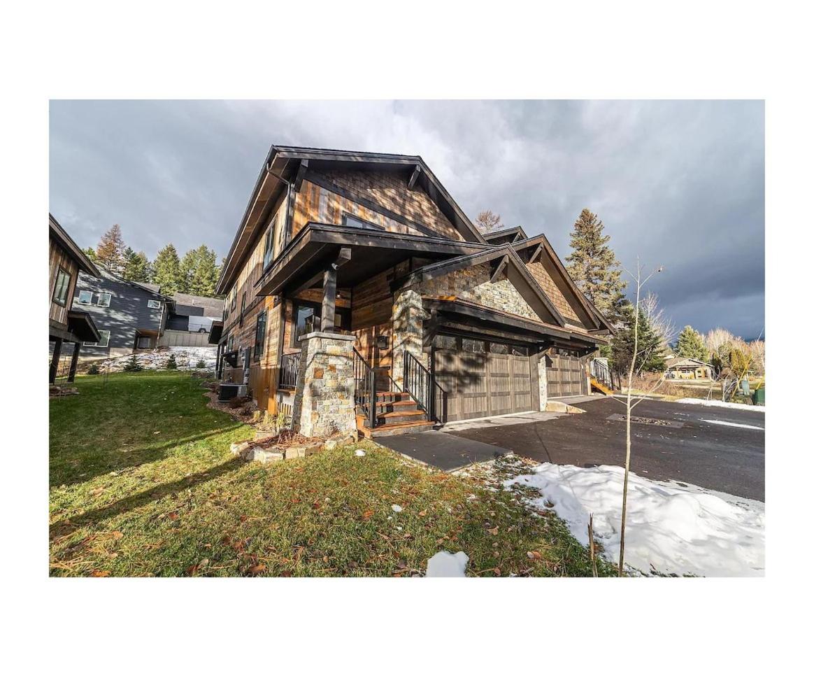 Hotel Premium 4BR/3.5B modern home near beach, skiing and downtown. Ping pong + bikes. - Image 1